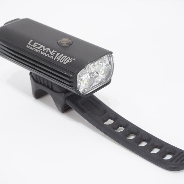 LEZYNE 「レザイン」 MACRO DRIVE 1400+ フロントライト / AKIBA店