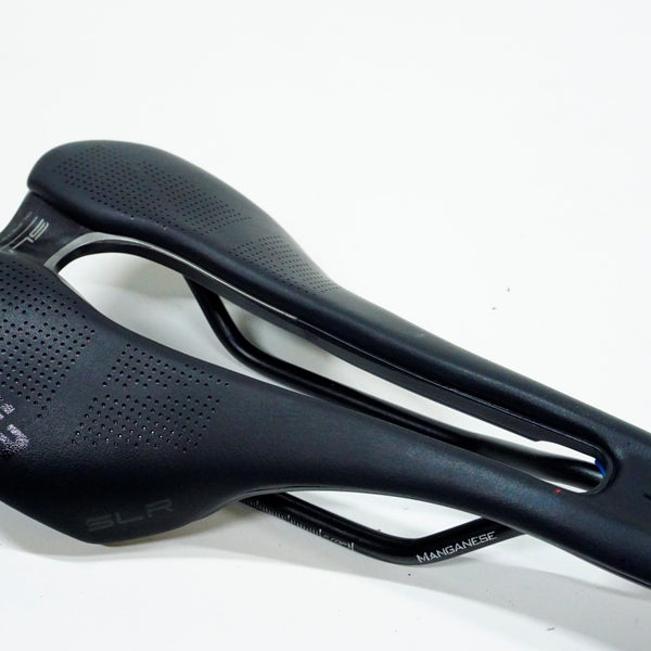 SELLE ITALIA 「セライタリア」 SLR SUPERFLOW サドル / 名古屋