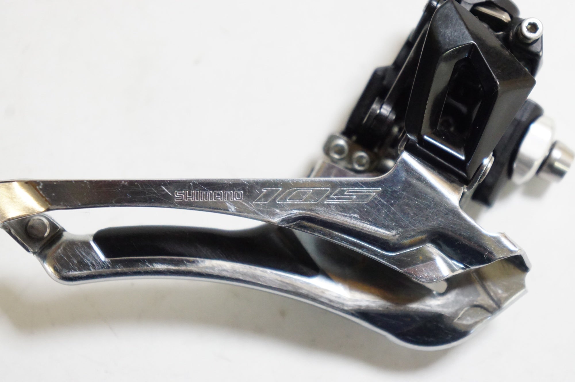 SHIMANO 「シマノ」 105 FD-R7000 フロントディレイラー / 熊谷本店