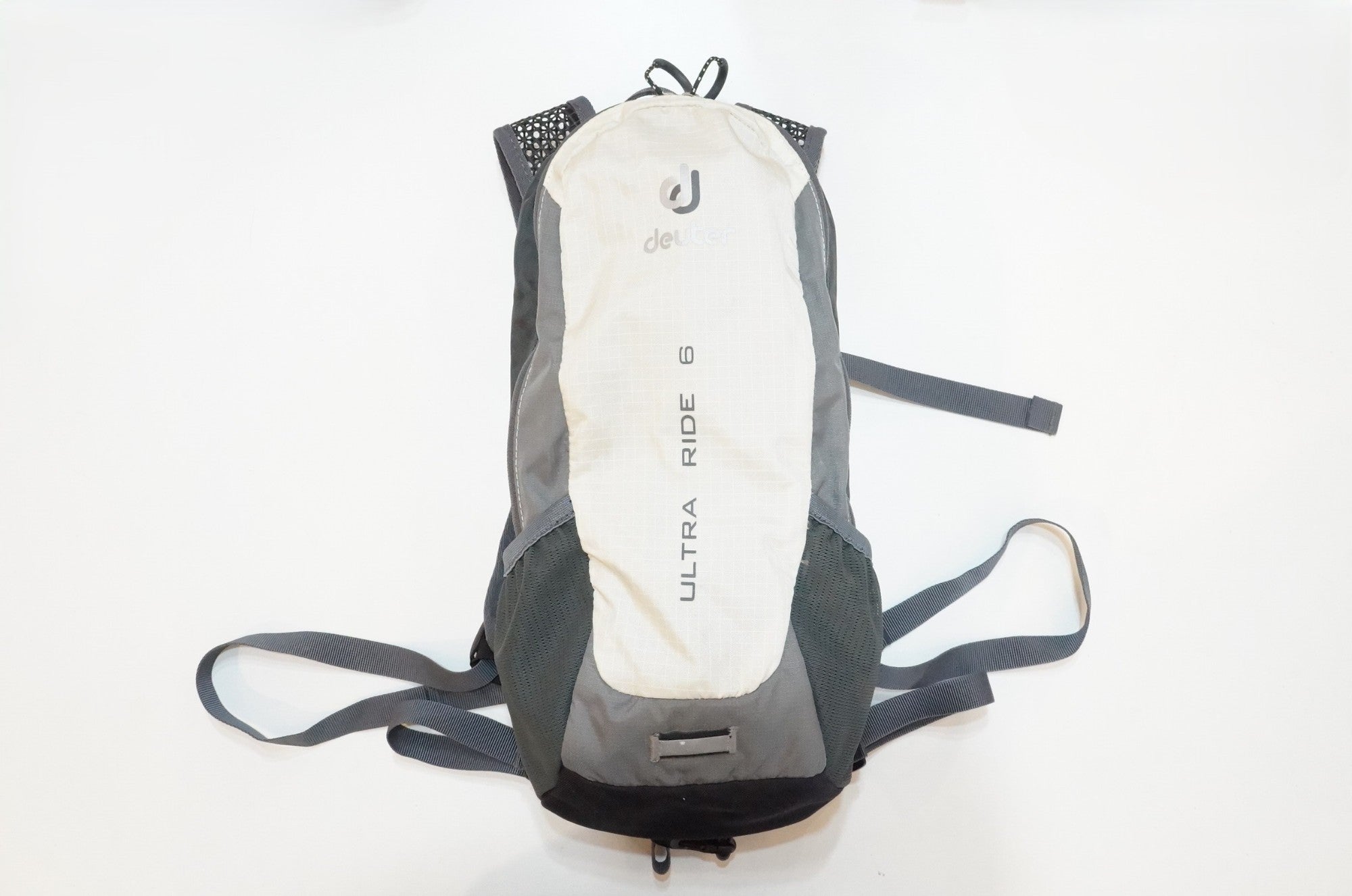 DEUTER 「ドイター」 ULTRA RIDE 6 バッグパック / 浦和ベース