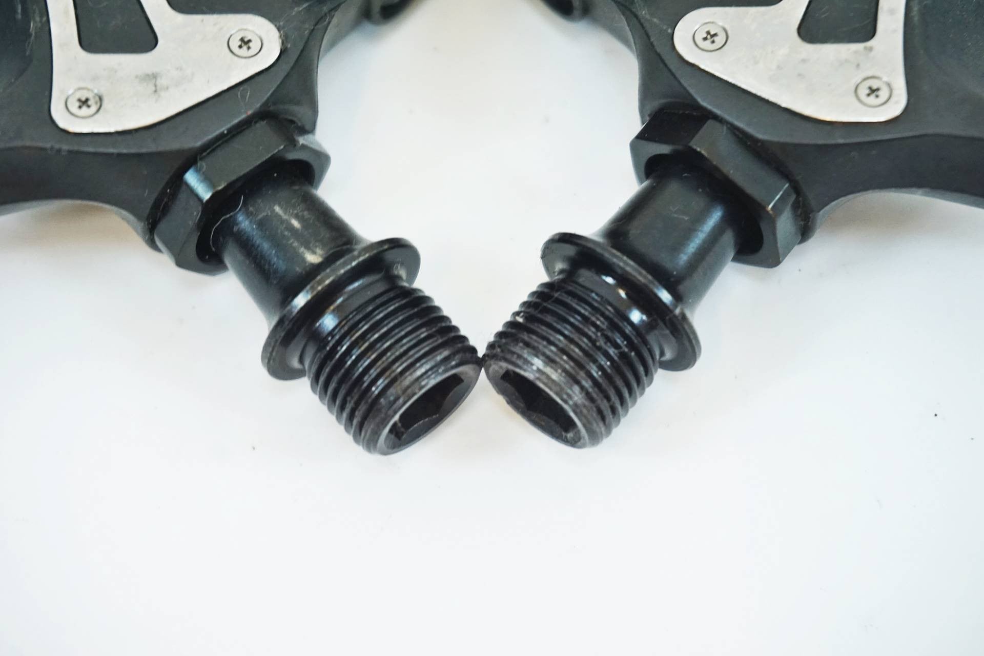 未使用品 Shimano　シマノ 　105 PD-5800 　SPD－SLペダル Shimano Shimano PD-5800, 105 SPD-SL PEDAL - REV Endurance Sports