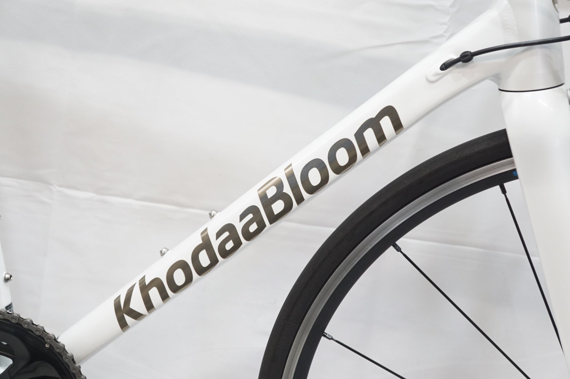 KHODAABLOOM 「コーダーブルーム」 FARNA 2024年モデル ロードバイク