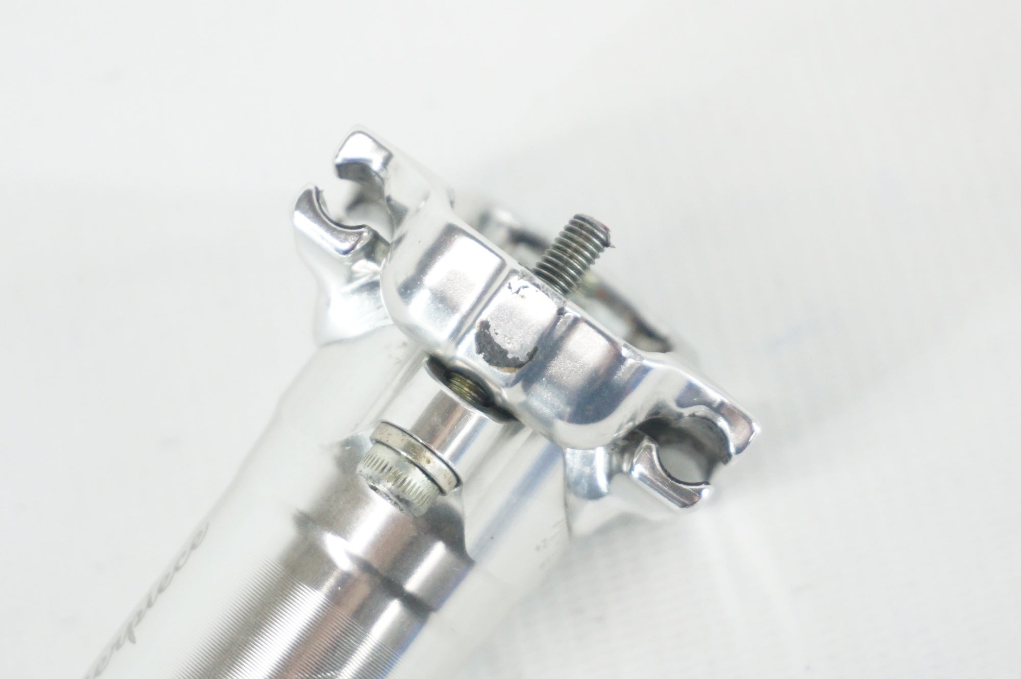 THOMSON 「トムソン」 MASTERPIECE SETBACK Φ31.6 350mm シートポスト
