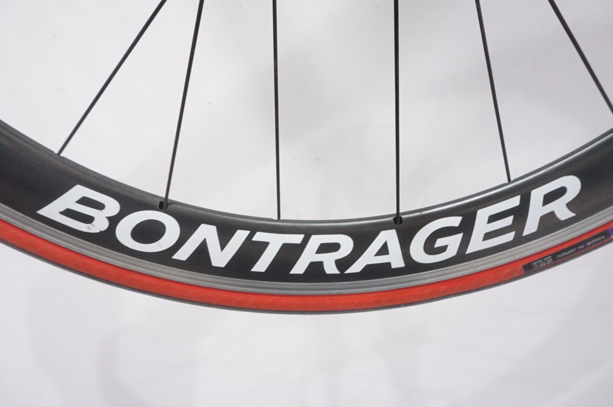BONTRAGER 「ボントレガー」 AURA 5 TLR シマノ 11速 ホイール