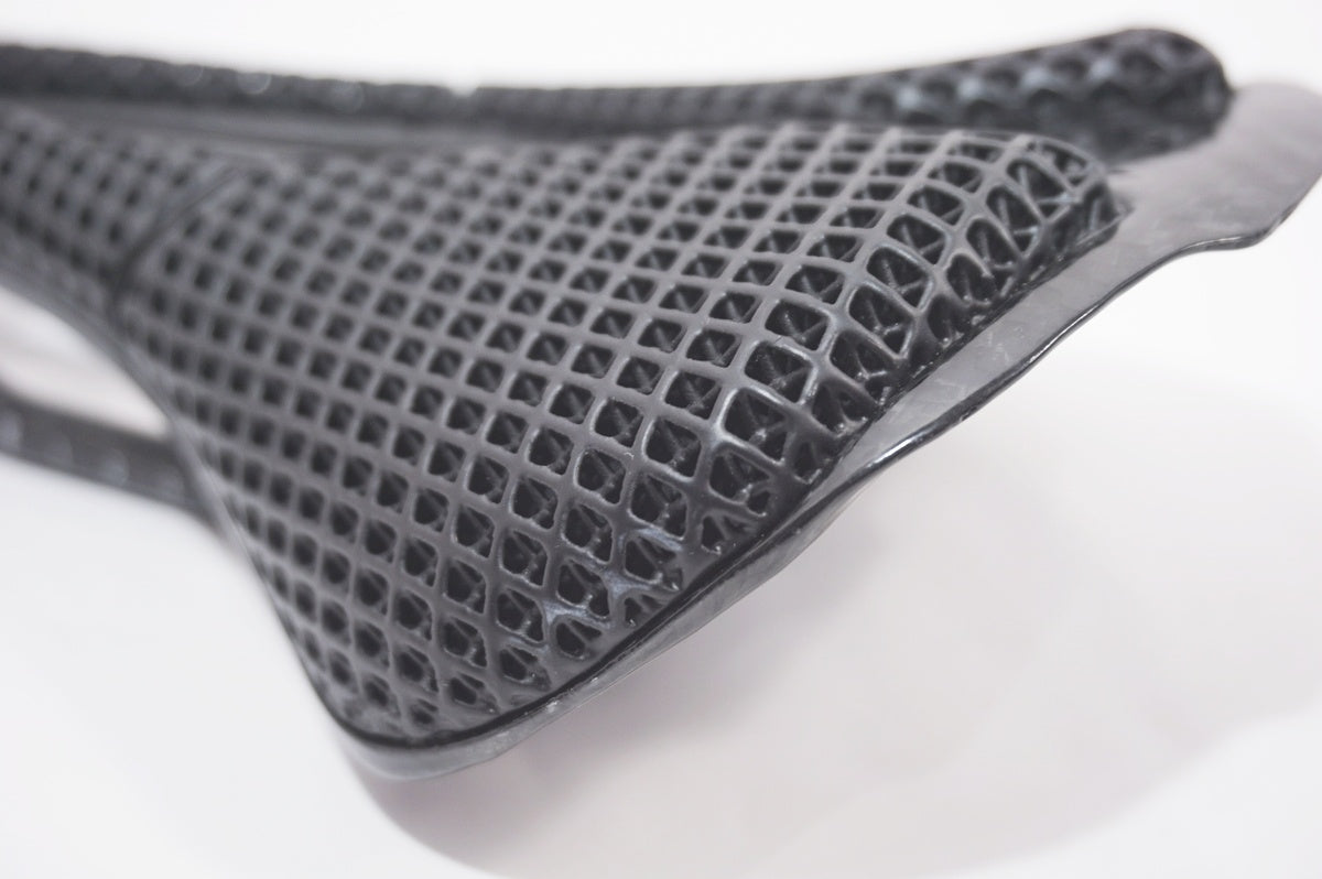 RYET 「リーエト」 3Dプリントカーボンファイバー サドル / バイチャリ世田谷店