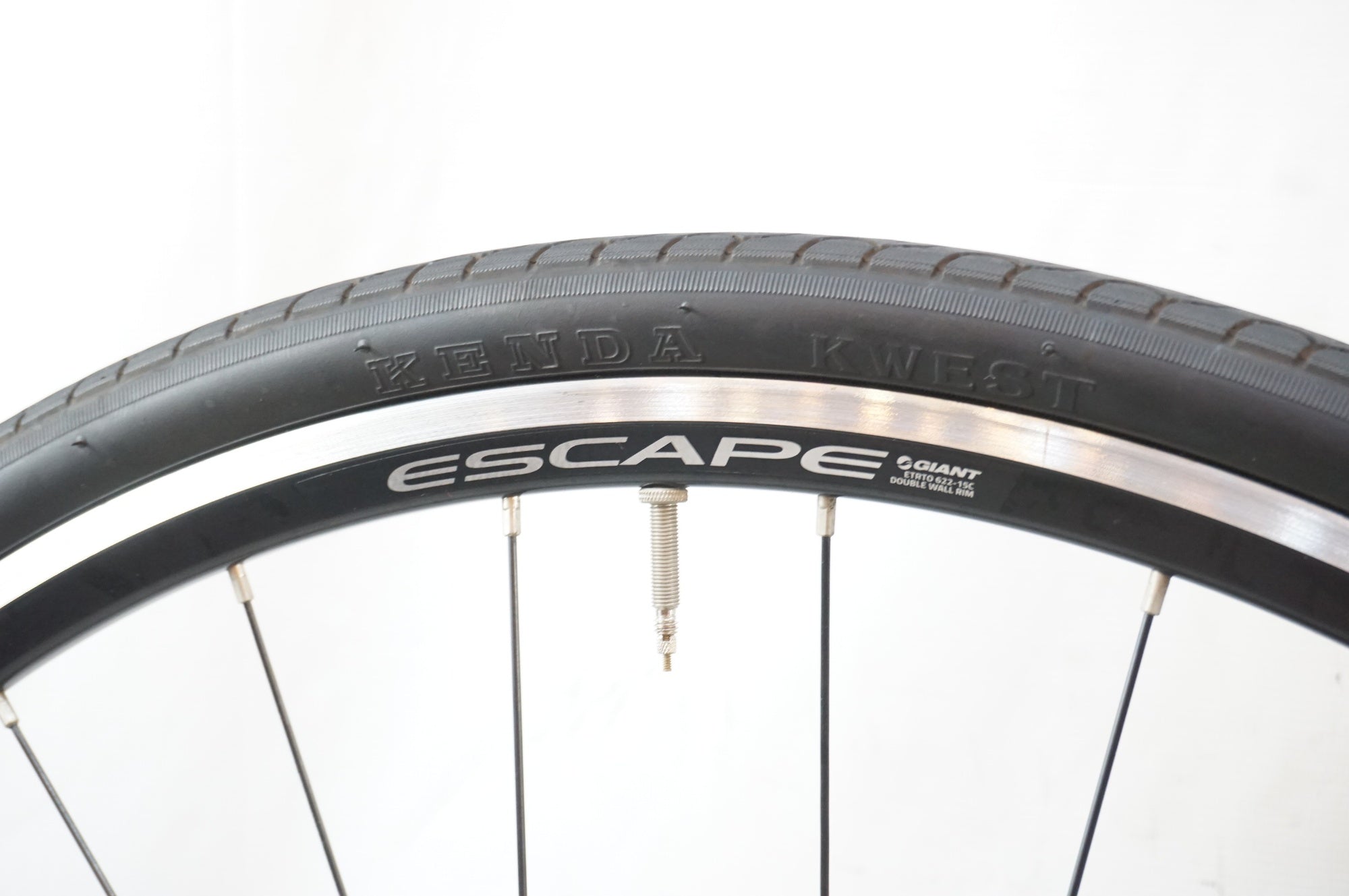 GIANT 「ジャイアント」 ESCAPE R3 2017年モデル クロスバイク / 浦和ベース