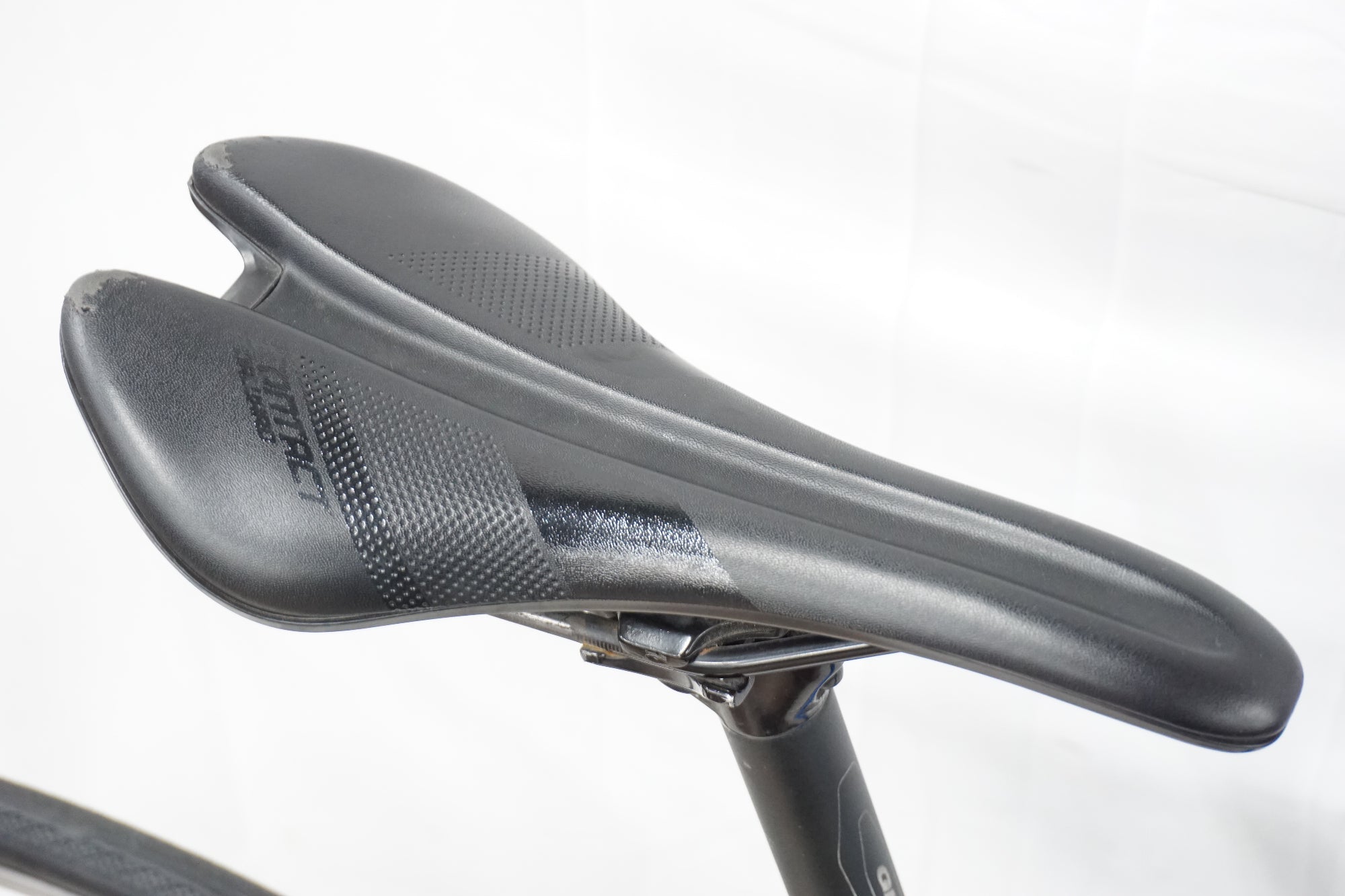 【引き取り限定】GIANT CONTEND 1（2019年モデル）グレー 引き取り限定】GIANT CONTEND 1（2019年モデル）グレー 2019