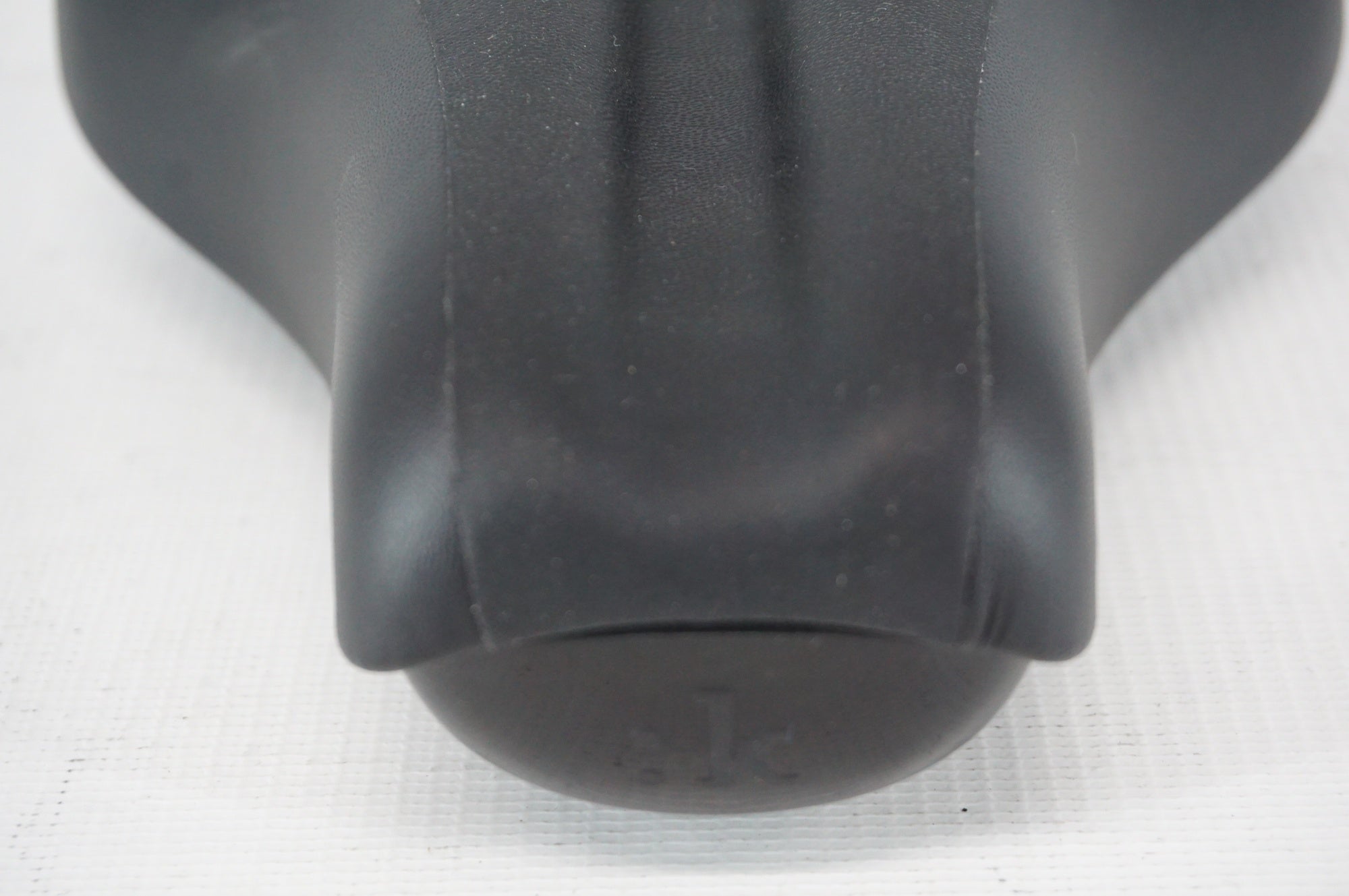 FIZIK 「フィジーク」 MISTICA サドル / 阪急塚口店