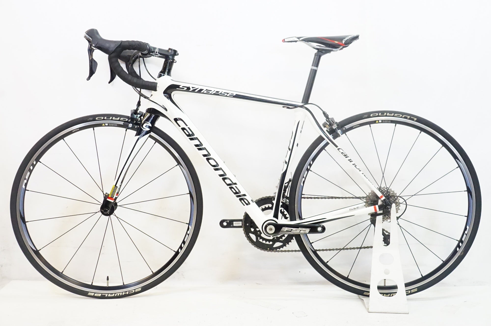 東京引取-キャノンデール　シナプスカーボン５ 105 引越処分前なのでお早めに！ CANNONDALE 「キャノンデール」 SYNAPSE CARBON 5 105 2015年モデル