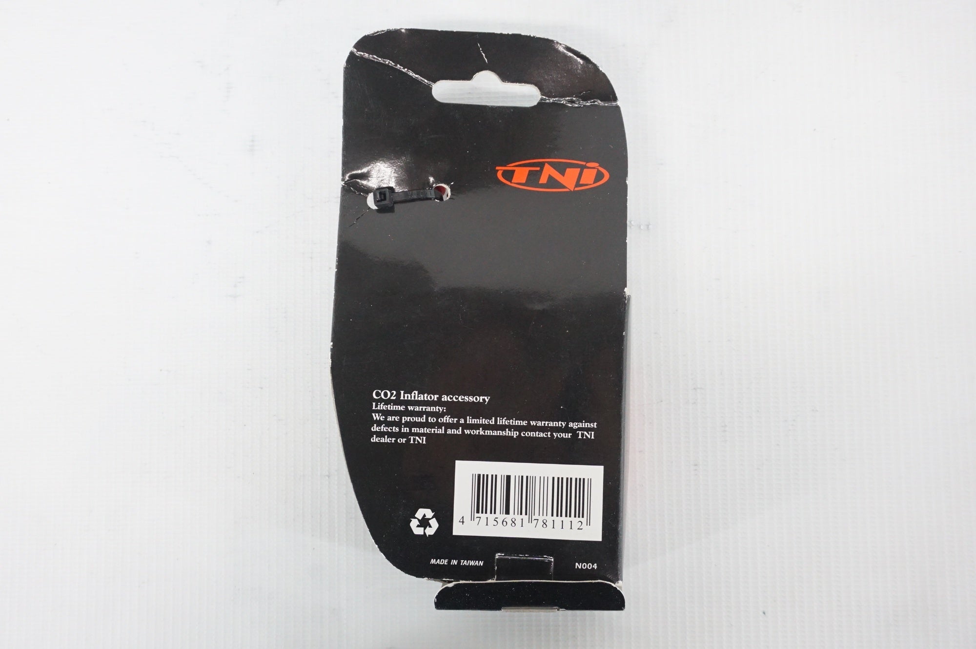 TNI 「ティーエヌアイ」 CO2 タイヤインフレーター / 阪急塚口店