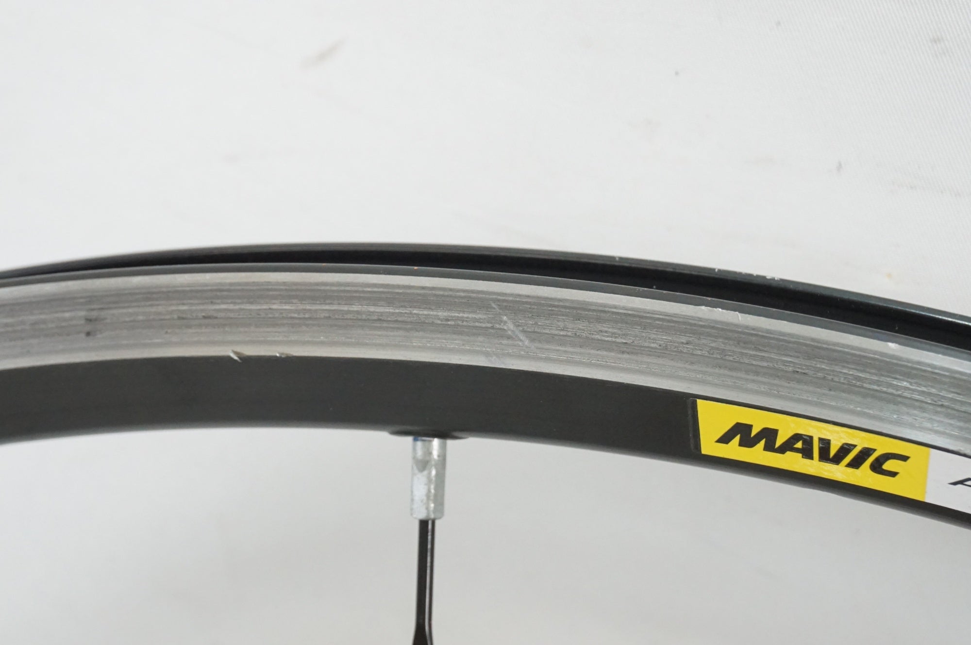 タイヤほぼ未使用SHIMANO MAVIIC 前後ホイール シマノ11s MAVIC 「マヴィック」 AKSIUM シマノ11S ホイールセット / 大宮店