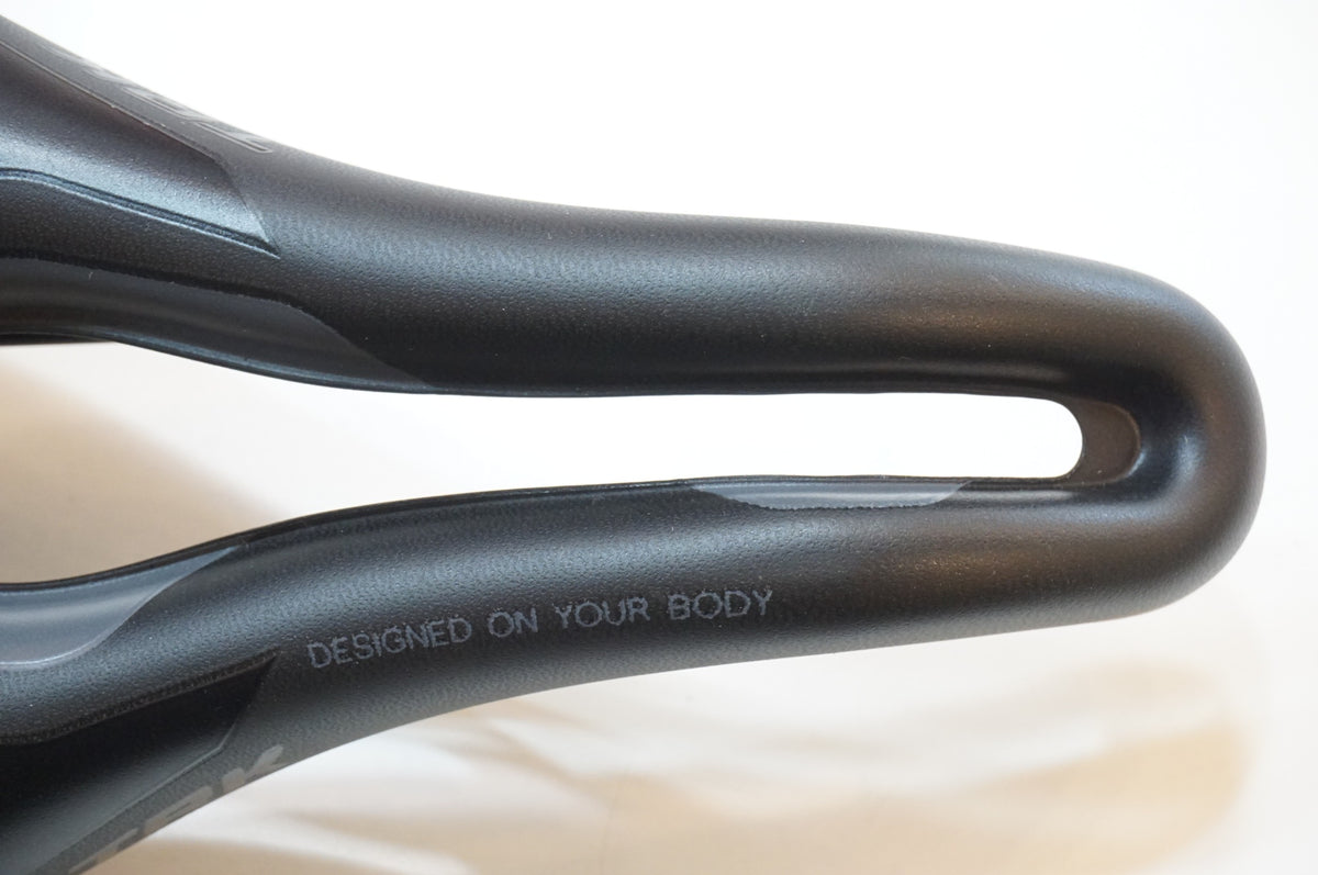SELLE SMP 「セラエスエムピー」 TRK MEDIUM サドル / 浦和ベース