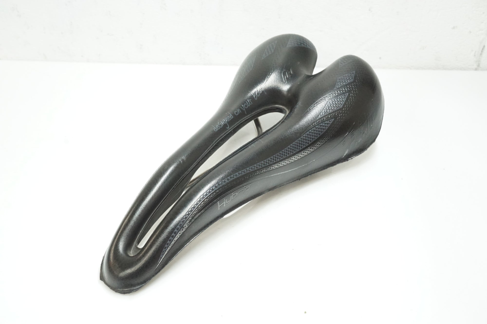 SELLE SMP 「セラエスエムピー」 HYBRID 286g サドル / 大宮店