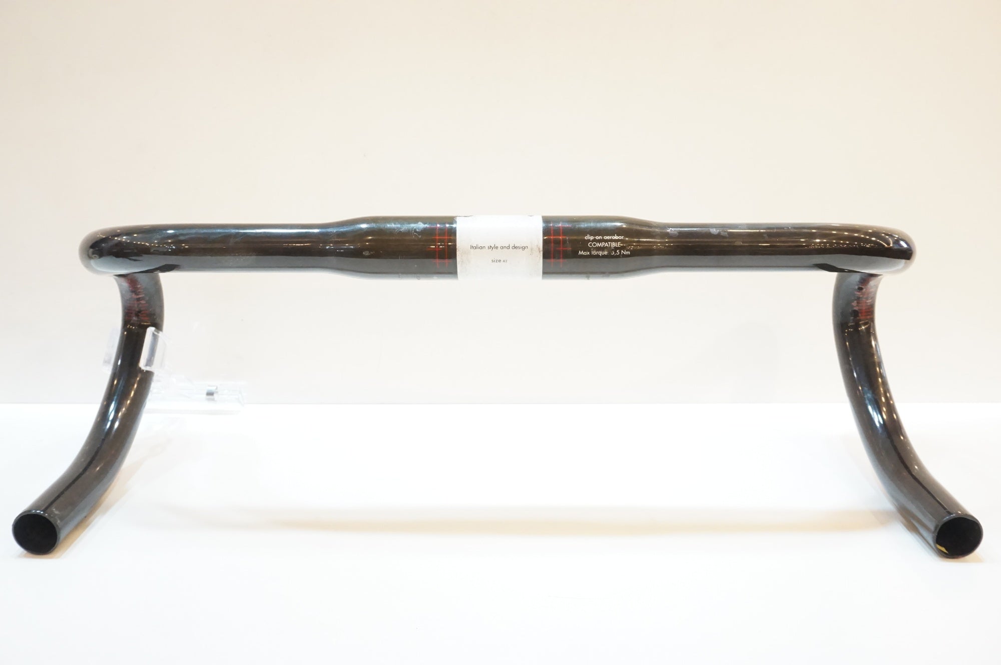3T 「スリーティー」 ERGOSLIM TEAM 420mm φ31.8 ハンドル / 浦和ベース