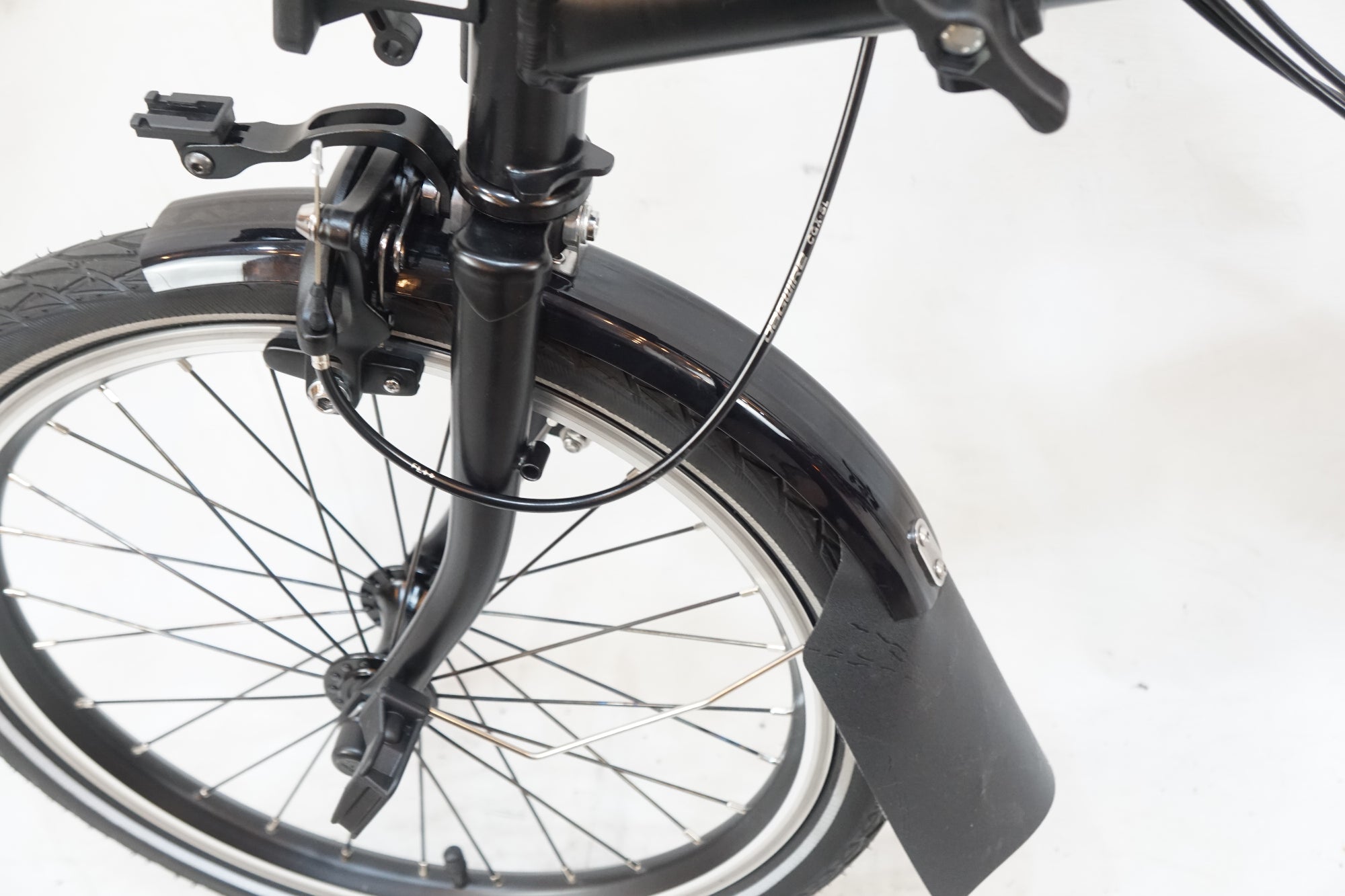 BROMPTON 「ブロンプトン」 CLINE EXPLORE WITH RACK MID BAR 2023年モデル 16インチ 折りたたみ自転車 / バイチャリ浦和ベース