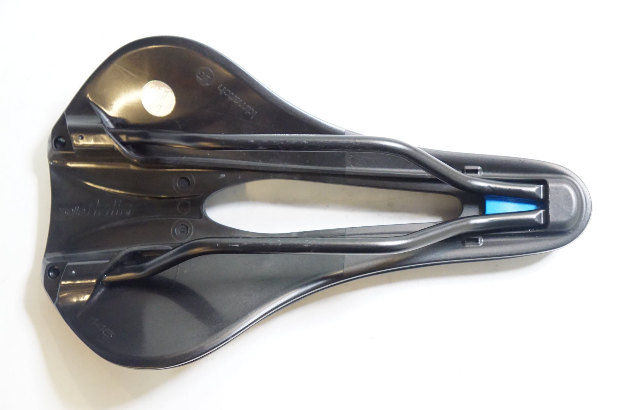 SELLE ITALIA 「セラ イタリア」 NOVUS BOOST EVO SUPERFLOW サドル / 熊谷本店