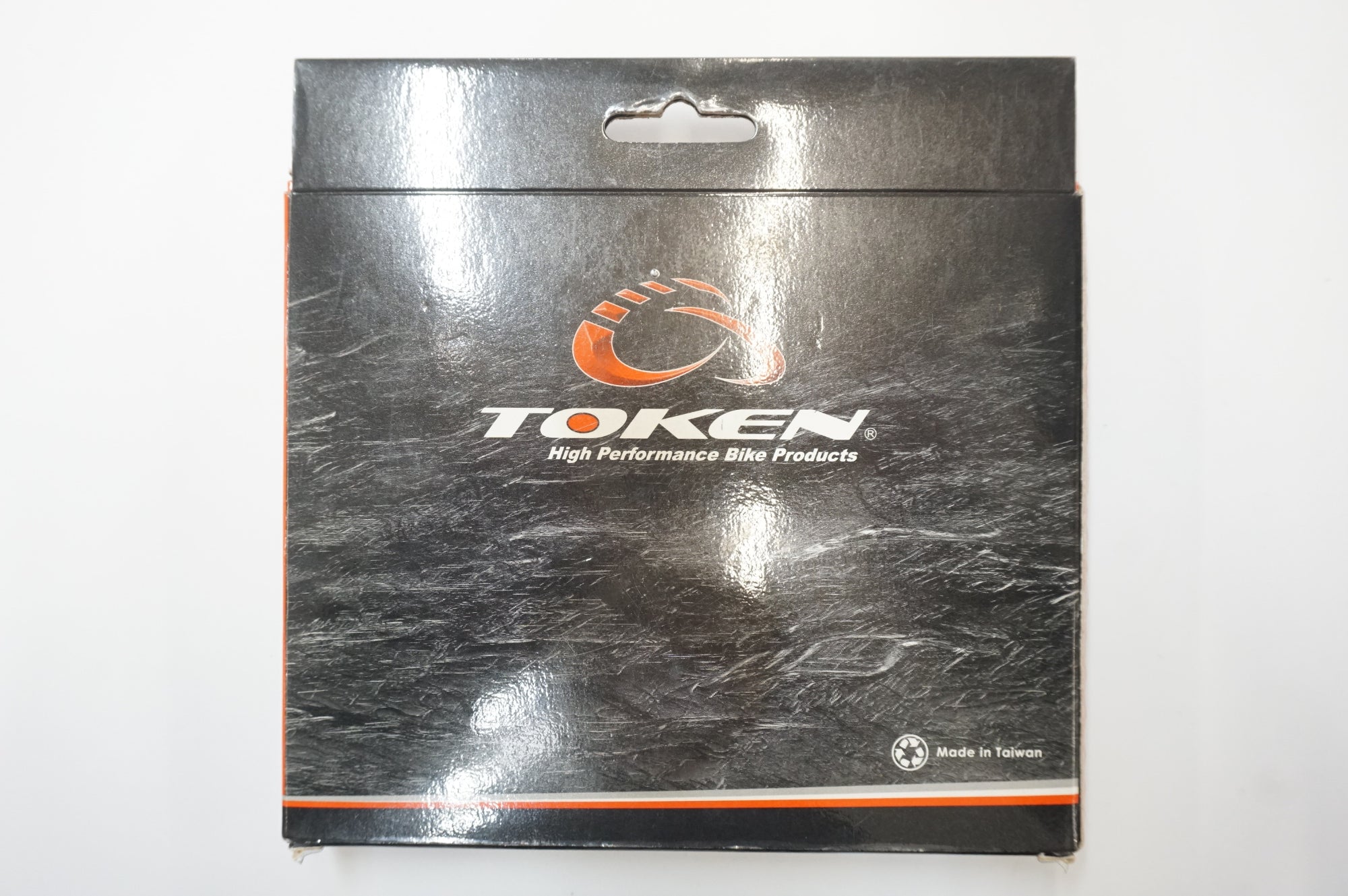 TOKEN 「トーケン」 ボトムブラケット / 福岡アイランドシティ店