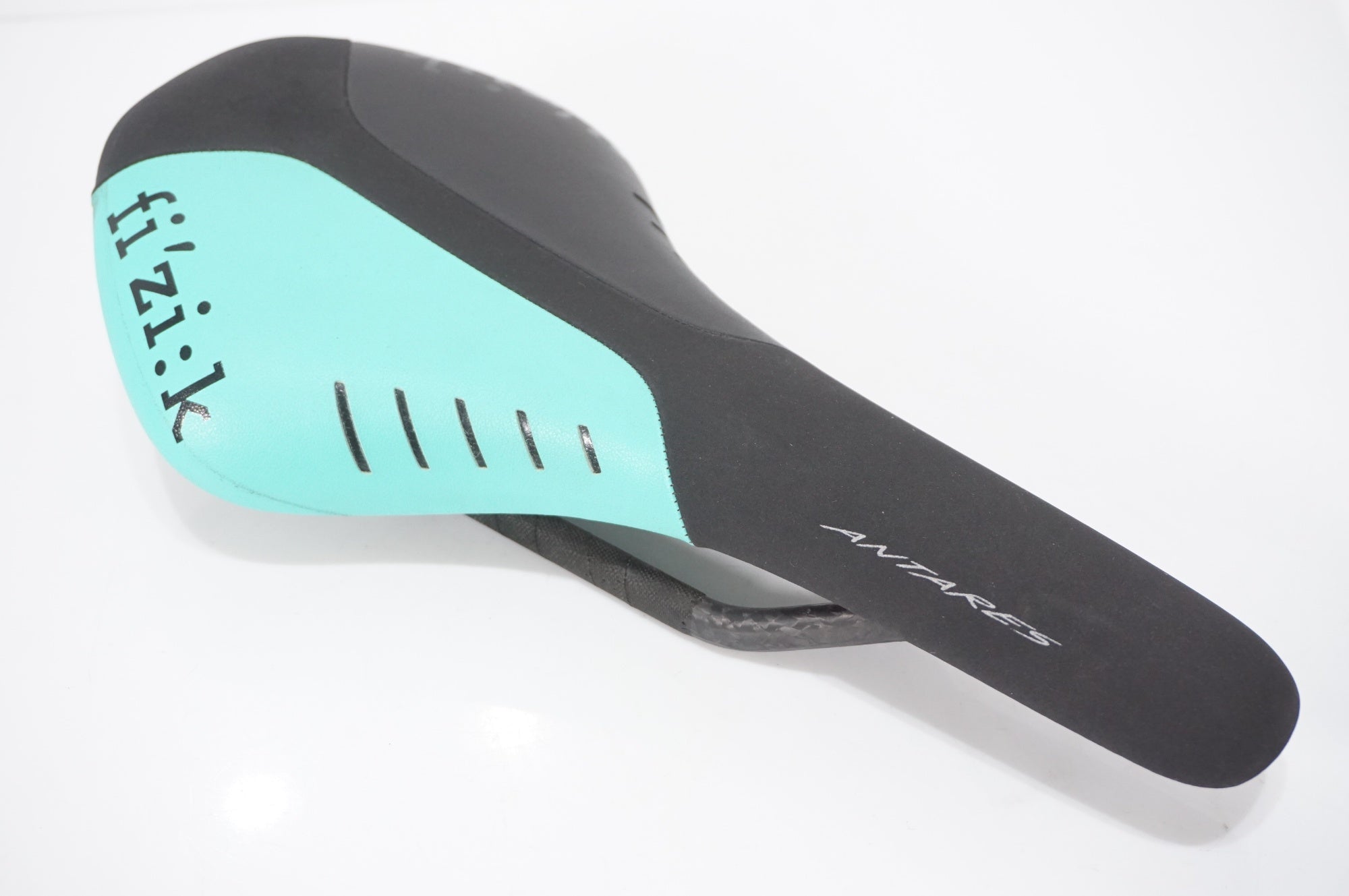 FIZIK 「フィジーク」 ANTARES R1 サドル / AKIBA店