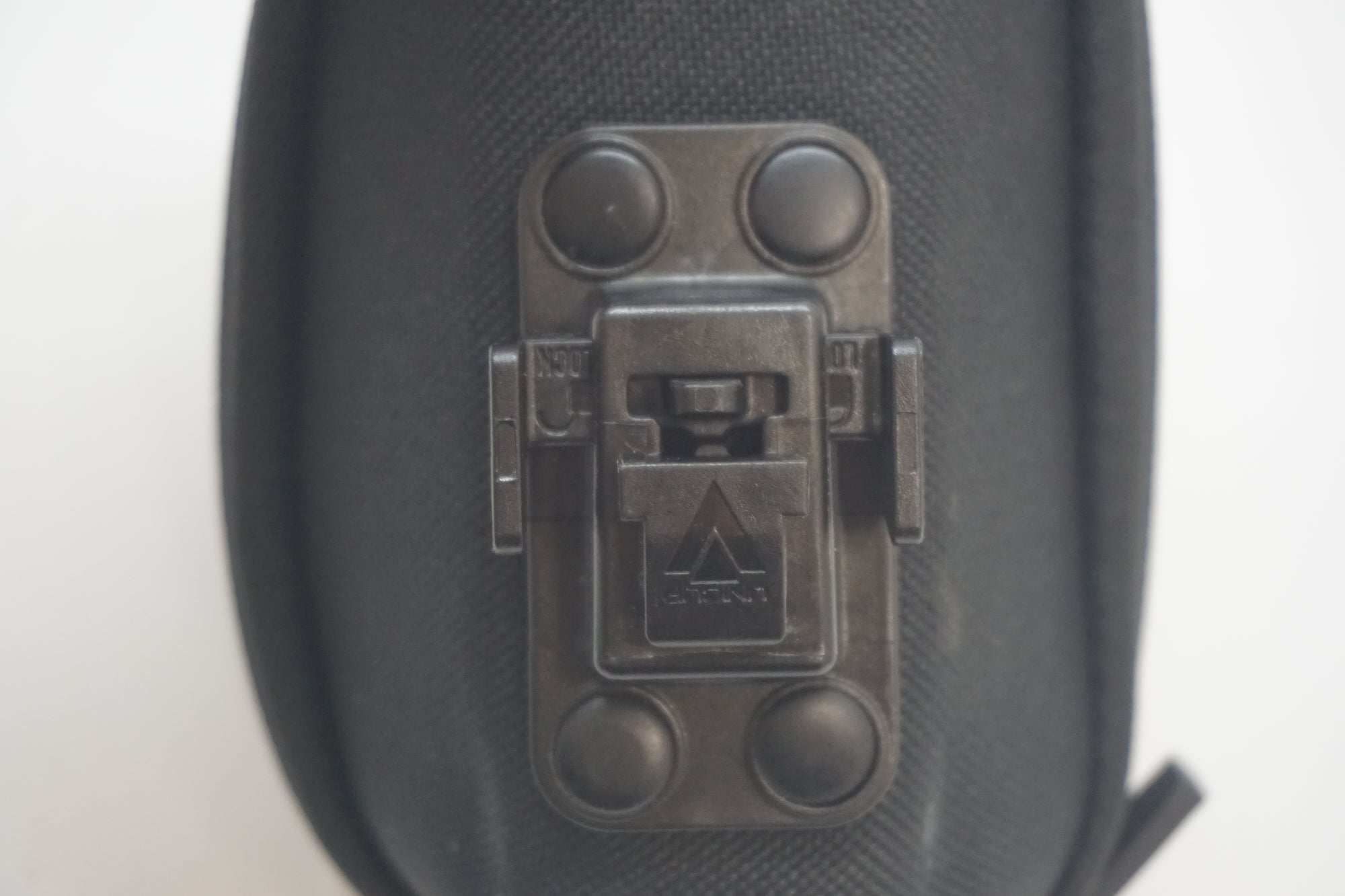 GIANT 「ジャイアント」 SHADOW UNICLIP SEAT BAG サドルバッグ / 福岡店