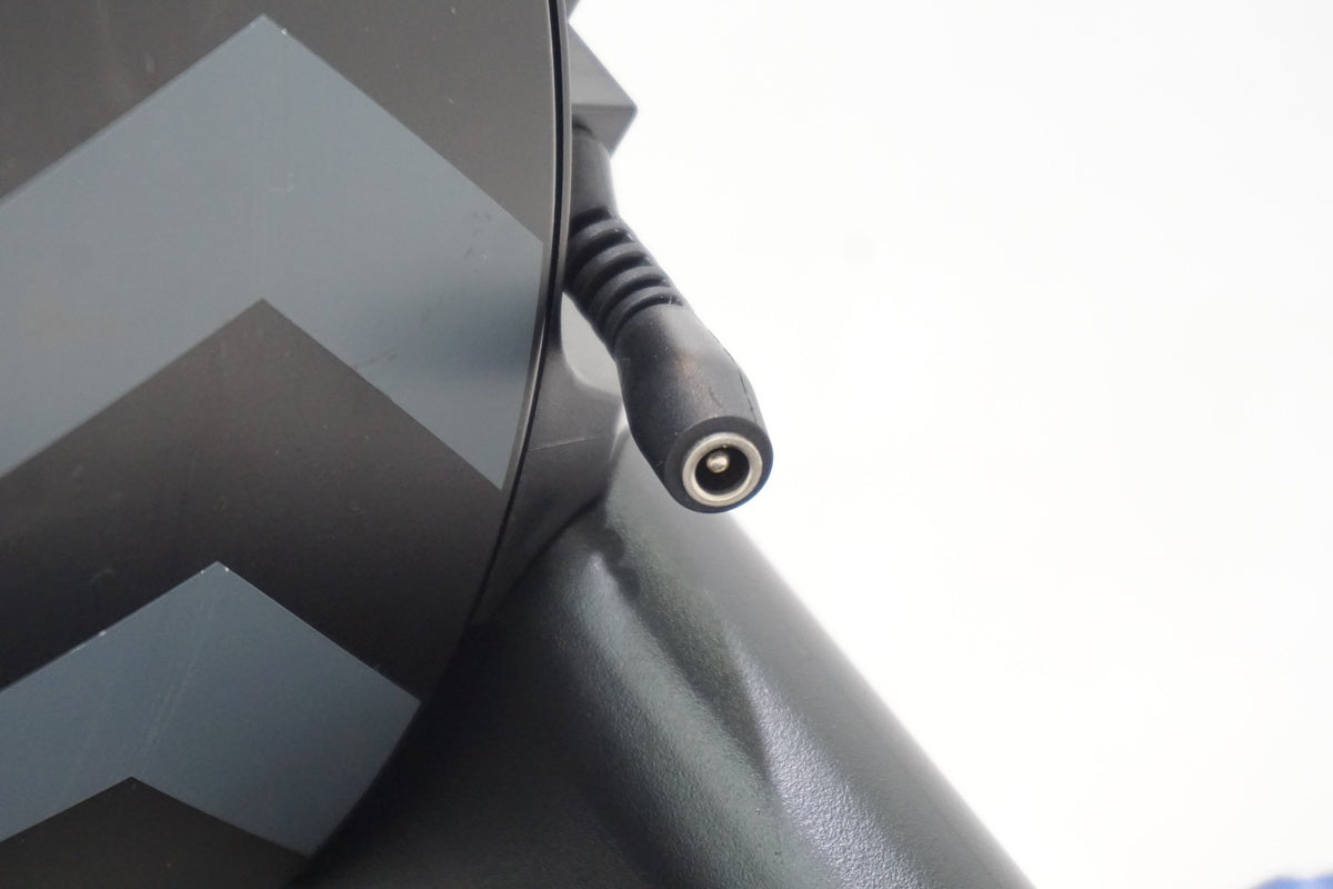 WAHOO「ワフー」 KICKIR AXIS スマートトレーナー/ 京都西院店