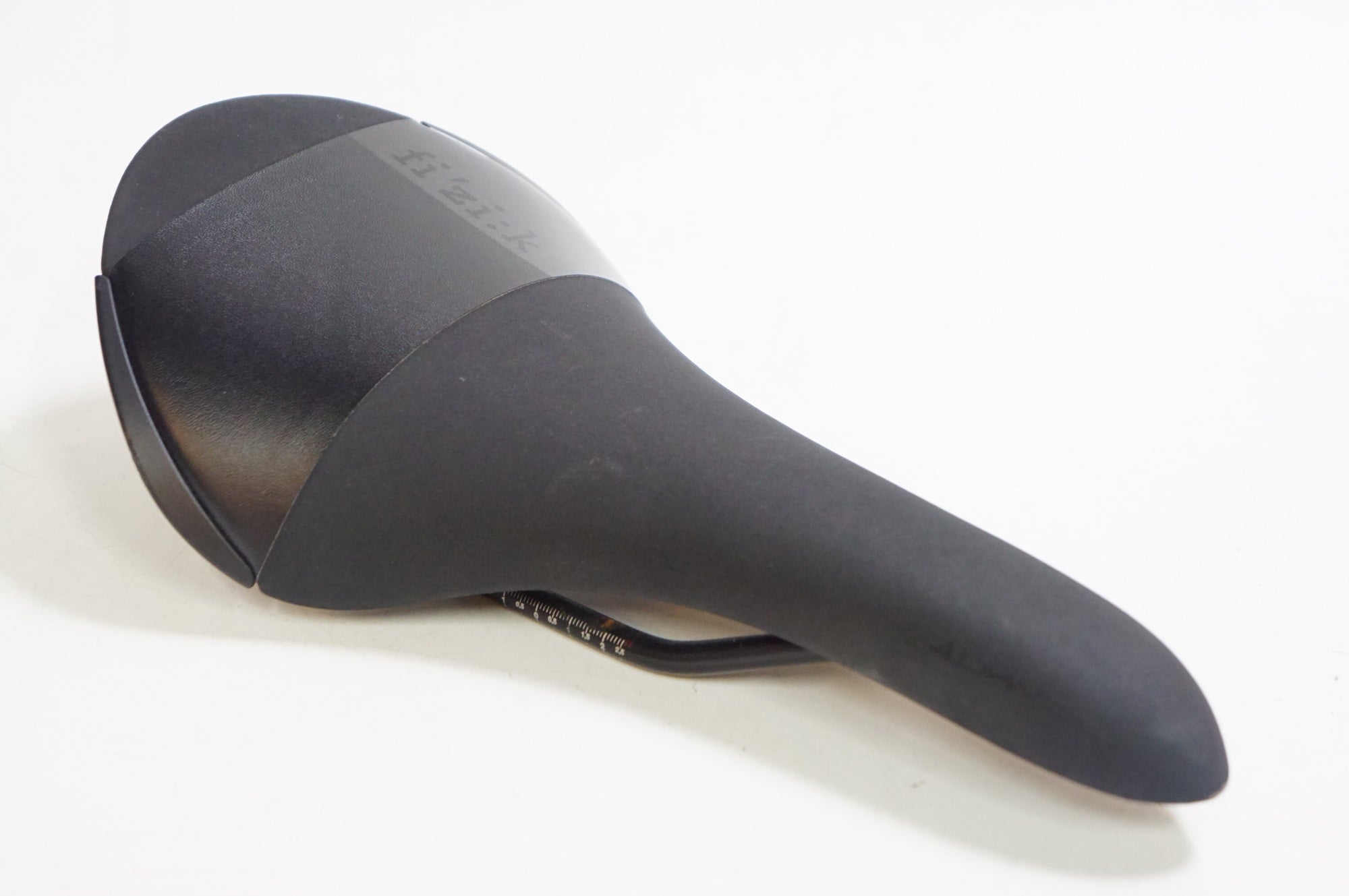 FIZIK 「フィジーク」 ALIANTE R5 サドル / 熊谷本店