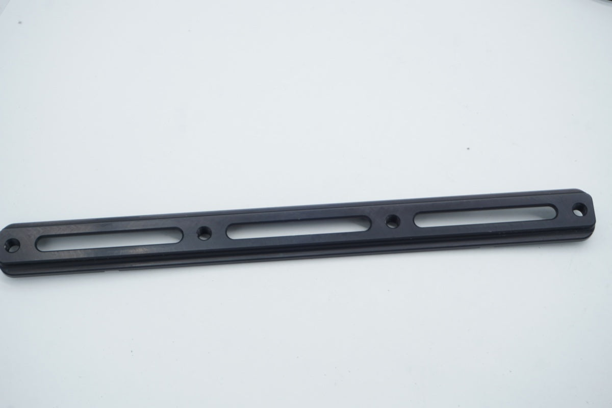 WOLF TOOTH 「ウルフトゥース」 B-RAD 3 MOUNTING BASES ボトルケージアダプター / 滋賀大津店