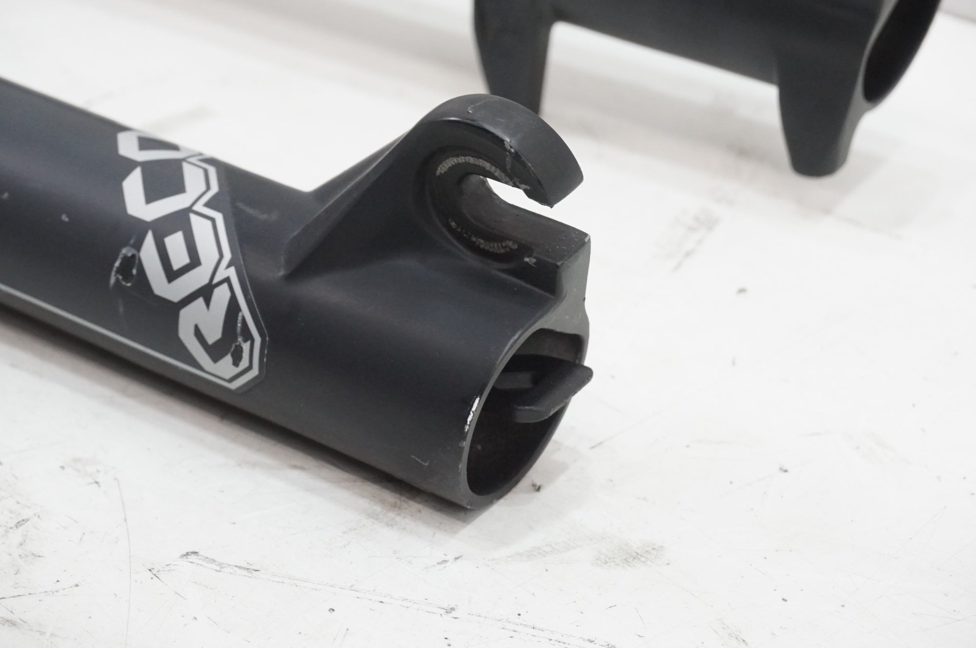 ROCKSHOX 「ロックショック」 RECON TK SILVER 29インチ サスペンションフォーク / 大宮店