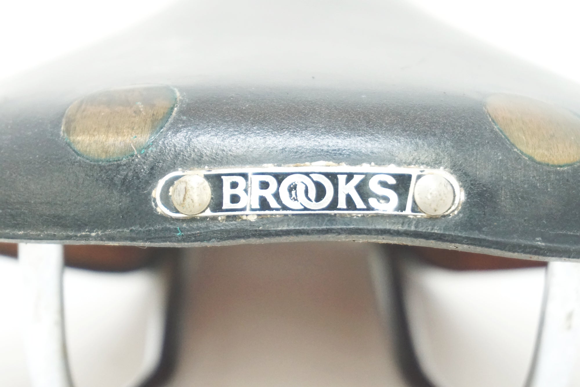 BROOKS 「ブルックス」 PROFFESIONAL サドル / 大阪美原北インター店