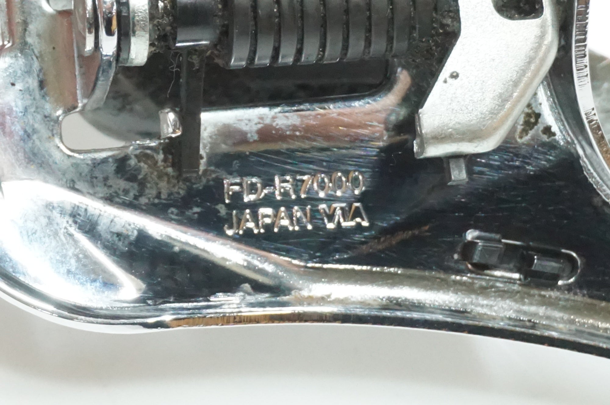 SHIMANO 「シマノ」 105 FD-R7000 直付け 95g フロントディレイラー / 大宮店