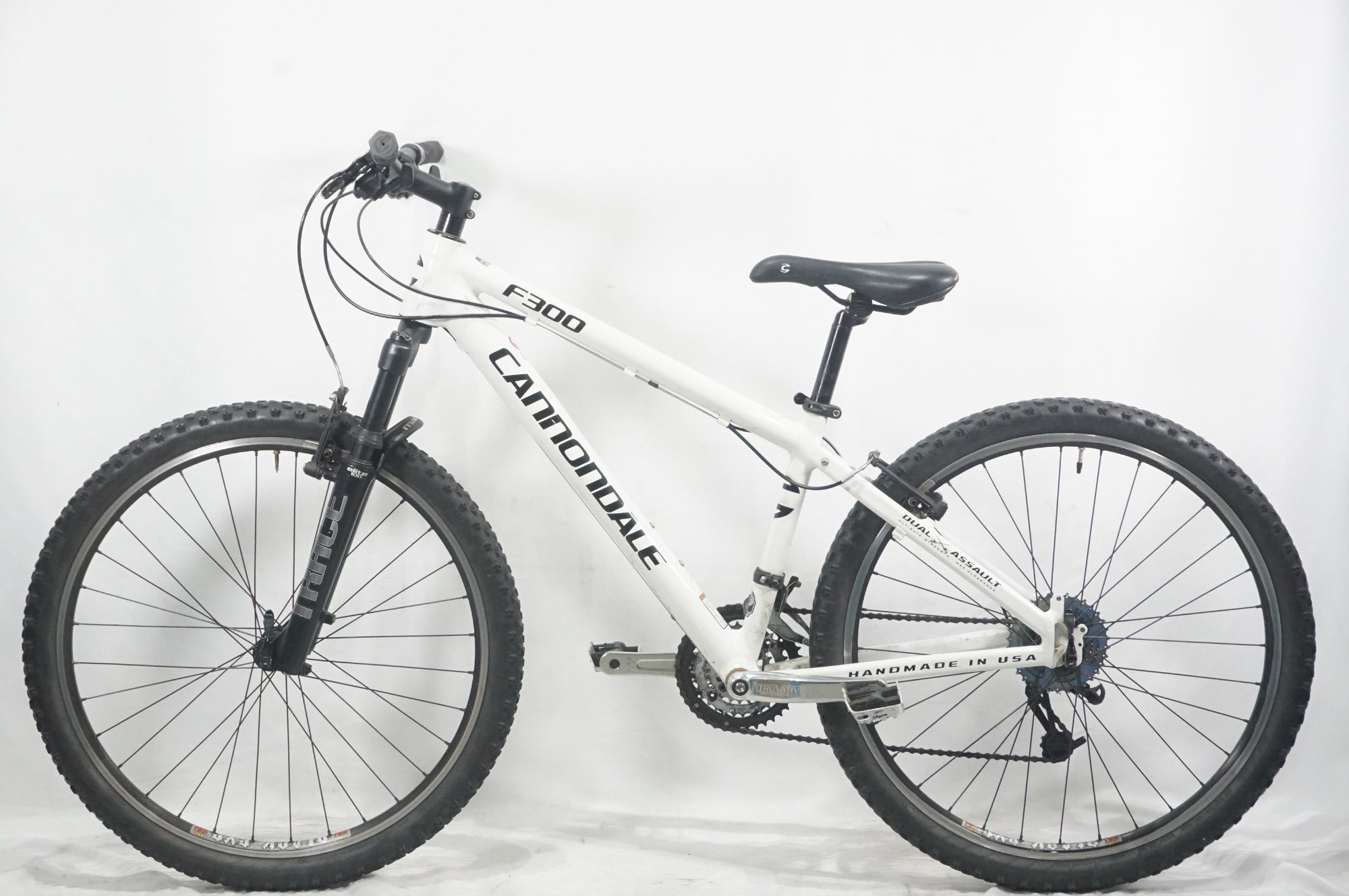 ジャンク CANNONDALE 「キャノンデール」 F300 2001年モデル マウンテンバイク / AKIBA店