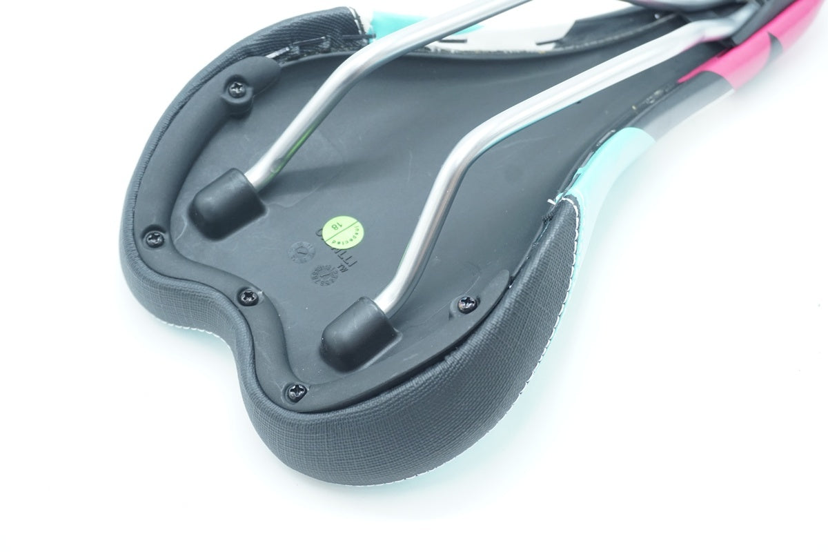 GSR「ジーエスアール」 GOOD SMILE RACING TYPE-3 サドル/ 京都西院店