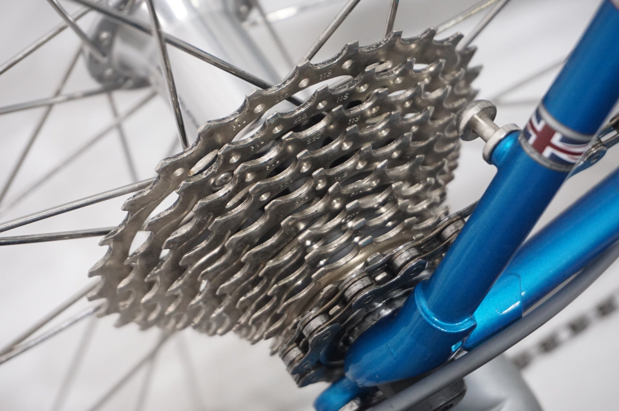 RALEIGH 「ラレー」 CRF CARLTON-F 2016年モデル ロードバイク / AKIBA