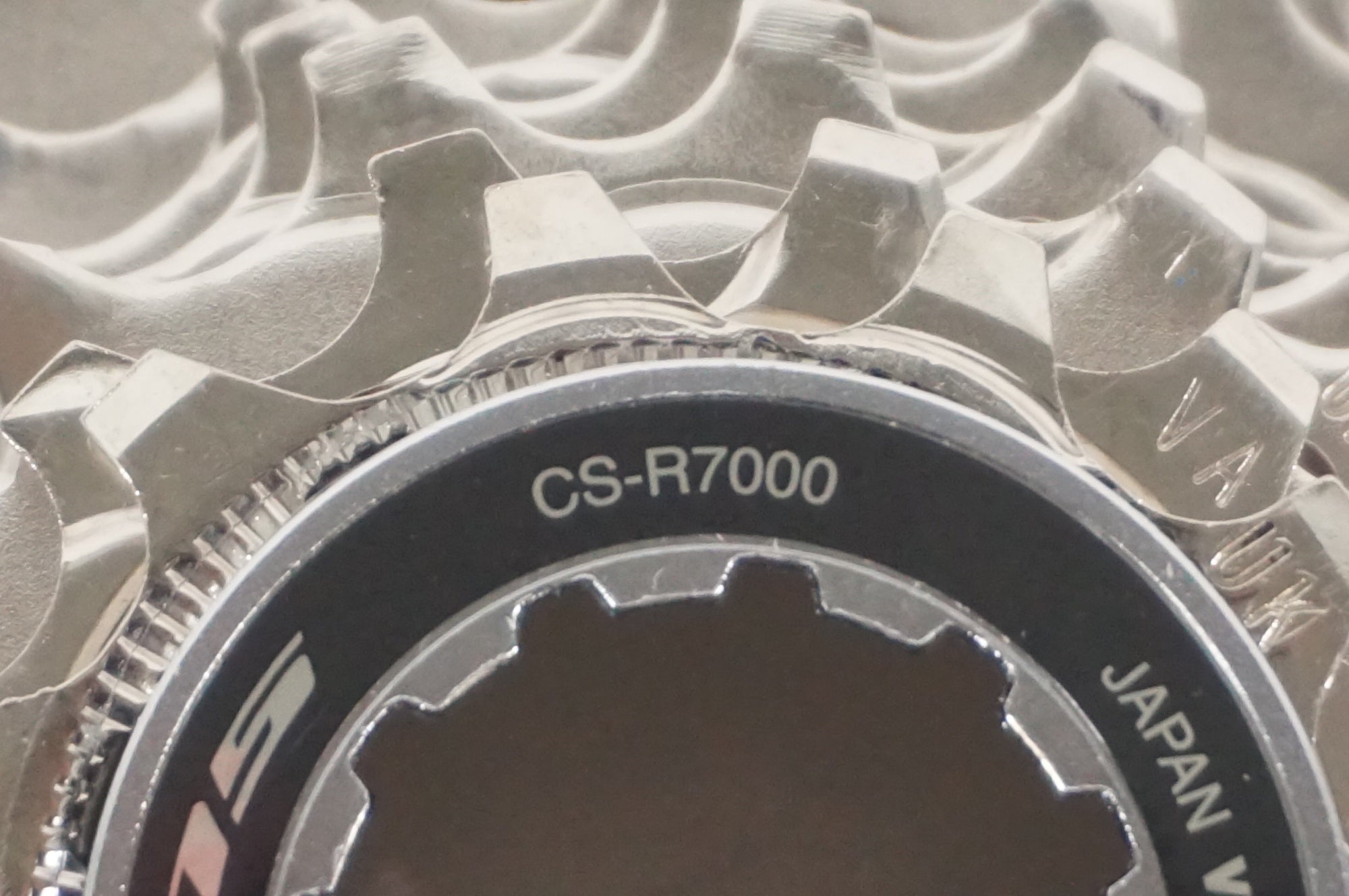 SHIMANO 「シマノ」 105 CS-R7000 11-30T スプロケット / AKIBA店