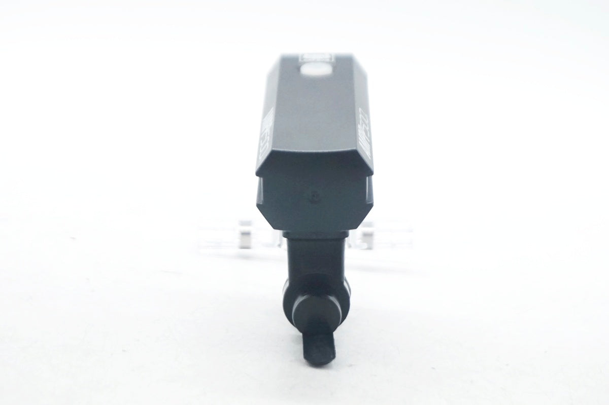 CATEYE 「キャットアイ」 AMPP500 フロントライト / 大阪門真店