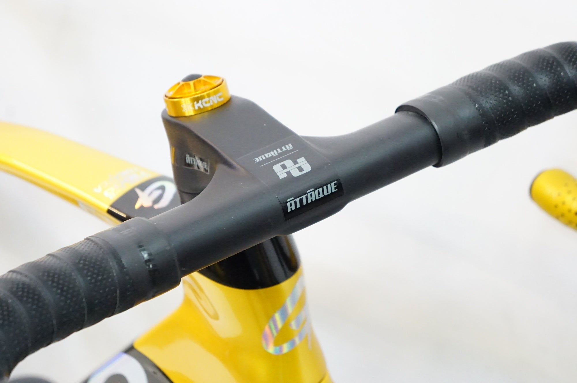 GUSTO 「グスト」 DURO EVO DB TEAM LIMITED 2023年モデル ロードバイク / 熊谷本店