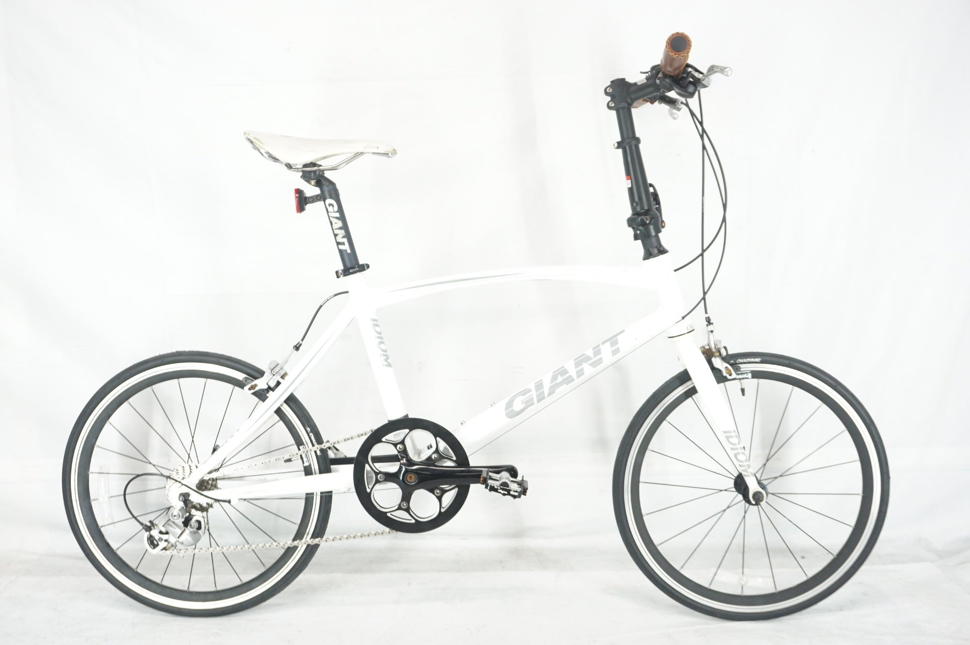 GIANT 「ジャイアント」 IDIOM2 2013年モデル 20インチ ミニベロ / 阪急塚口店
