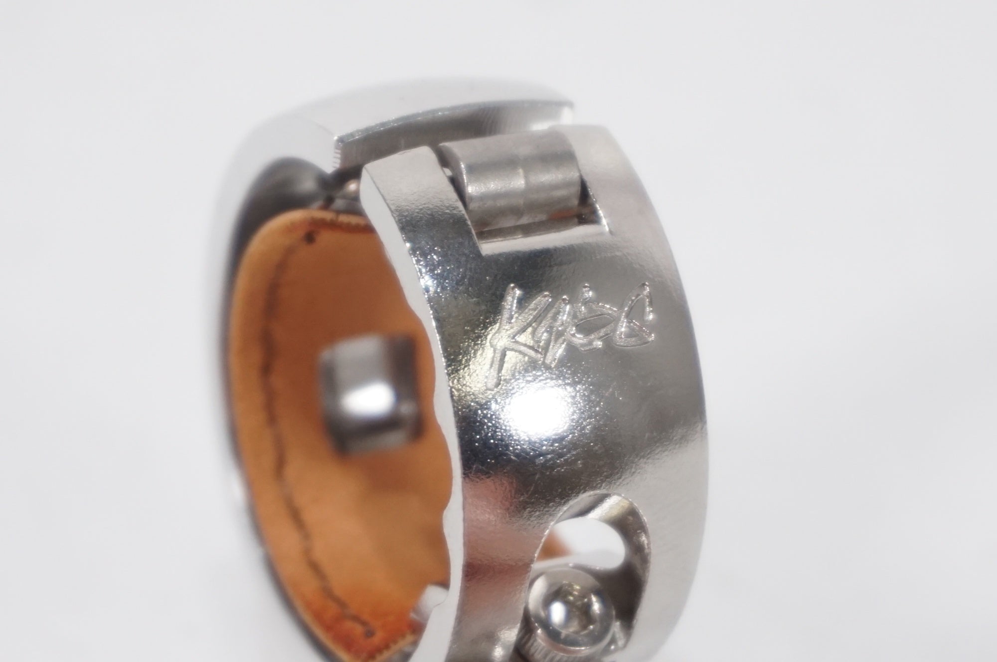 KNOG 「ノグ」 Oi LUXE ベル / AKIBA店