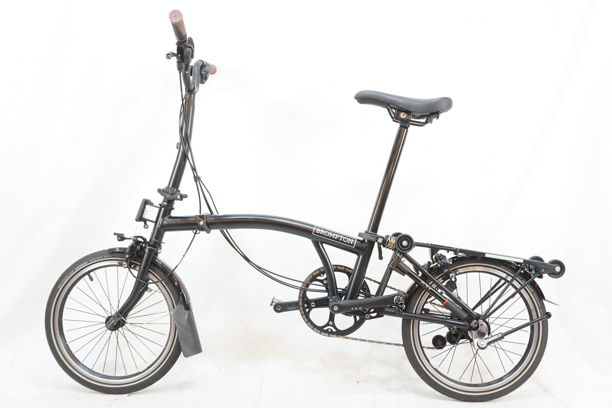 BROMPTON 「ブロンプトン」 CLINE EXPLORE WITH RACK MID BAR 2023年モデル 16インチ 折りたたみ自転車 / バイチャリ浦和ベース