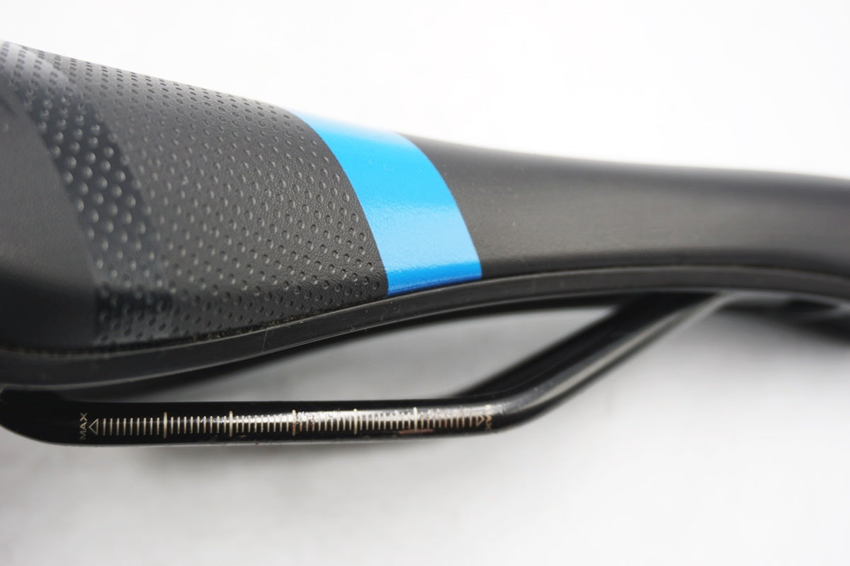 GIANT 「ジャイアント」  CONTACT COMFORT サドル / 奈良店