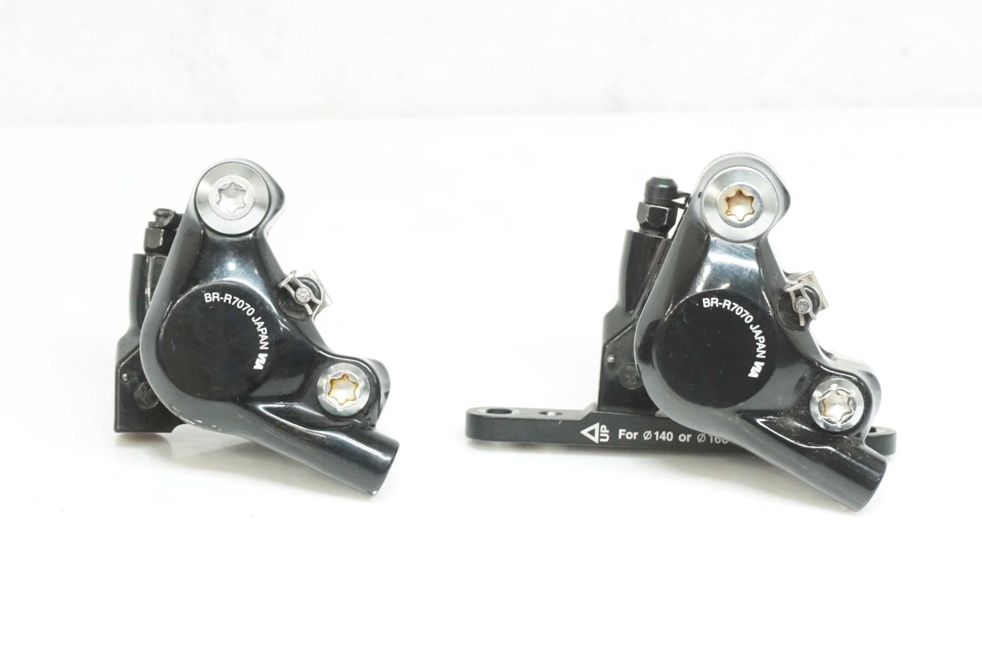 SHIMANO 「シマノ」 105 BR-R7070 ディスクブレーキキャリパーセット