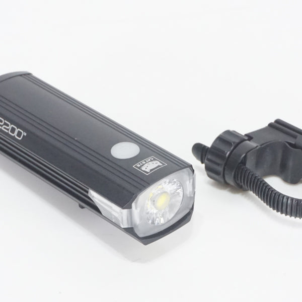 新品未使用：AMPP2200[HL-EL2200RC]バッテリー一体充電式ライト AMPP2200 | 製品情報 | CATEYE（キャットアイ）