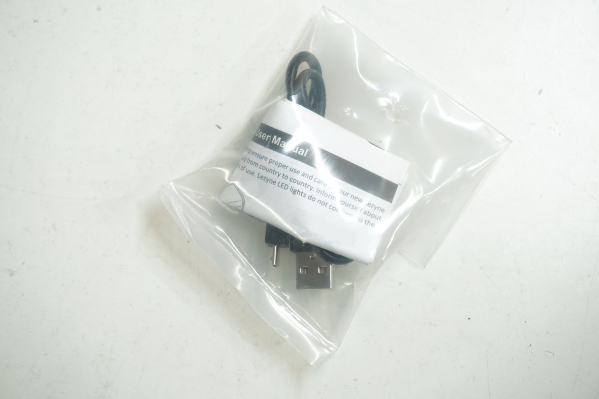 LEZYNE 「レザイン」 MACRO DRIVE 800XL フロントライト / 大宮店
