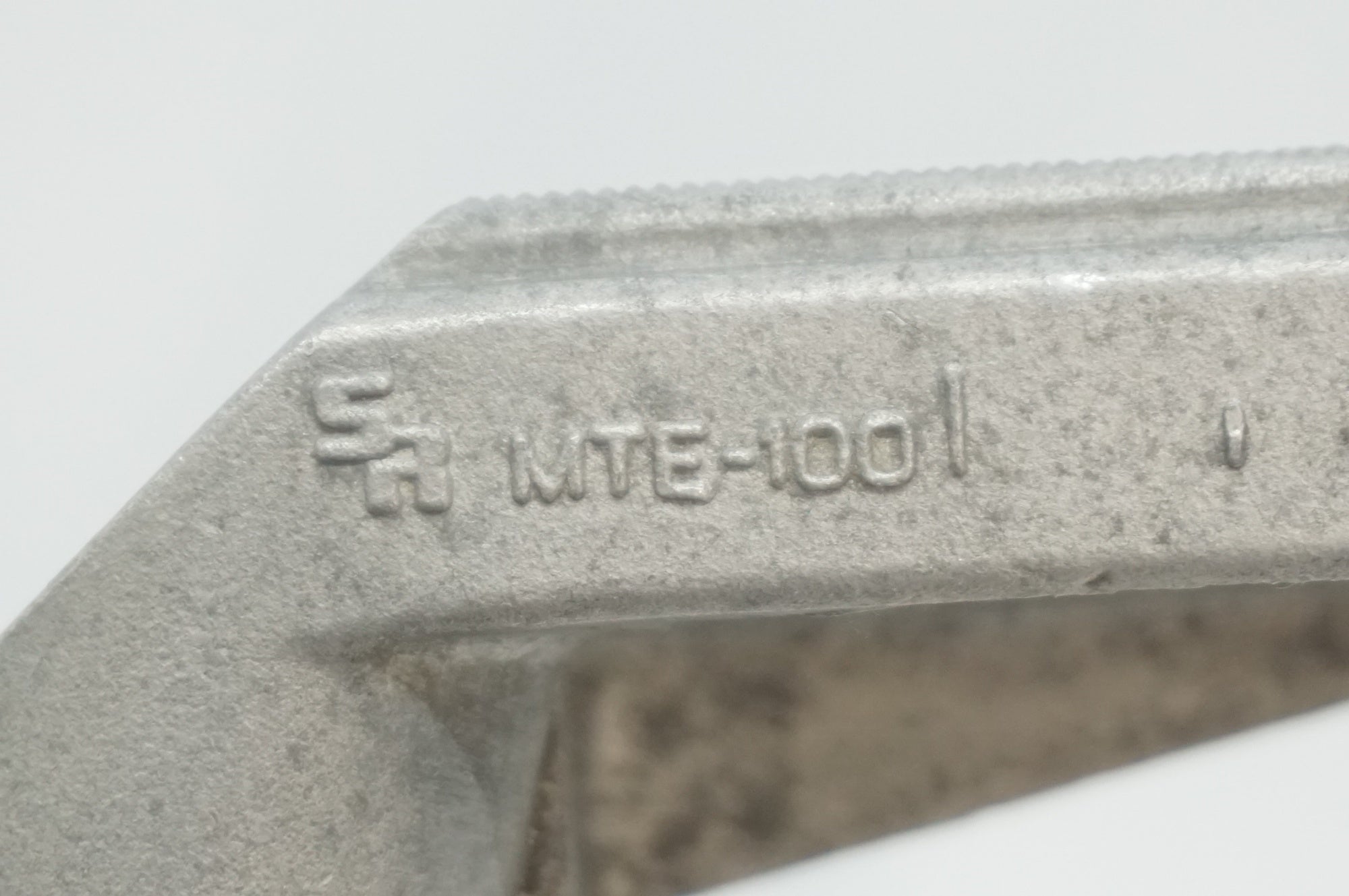 SAKAE 「サカエ」 MTE100 φ27.0 200mm シートポスト / 福岡店