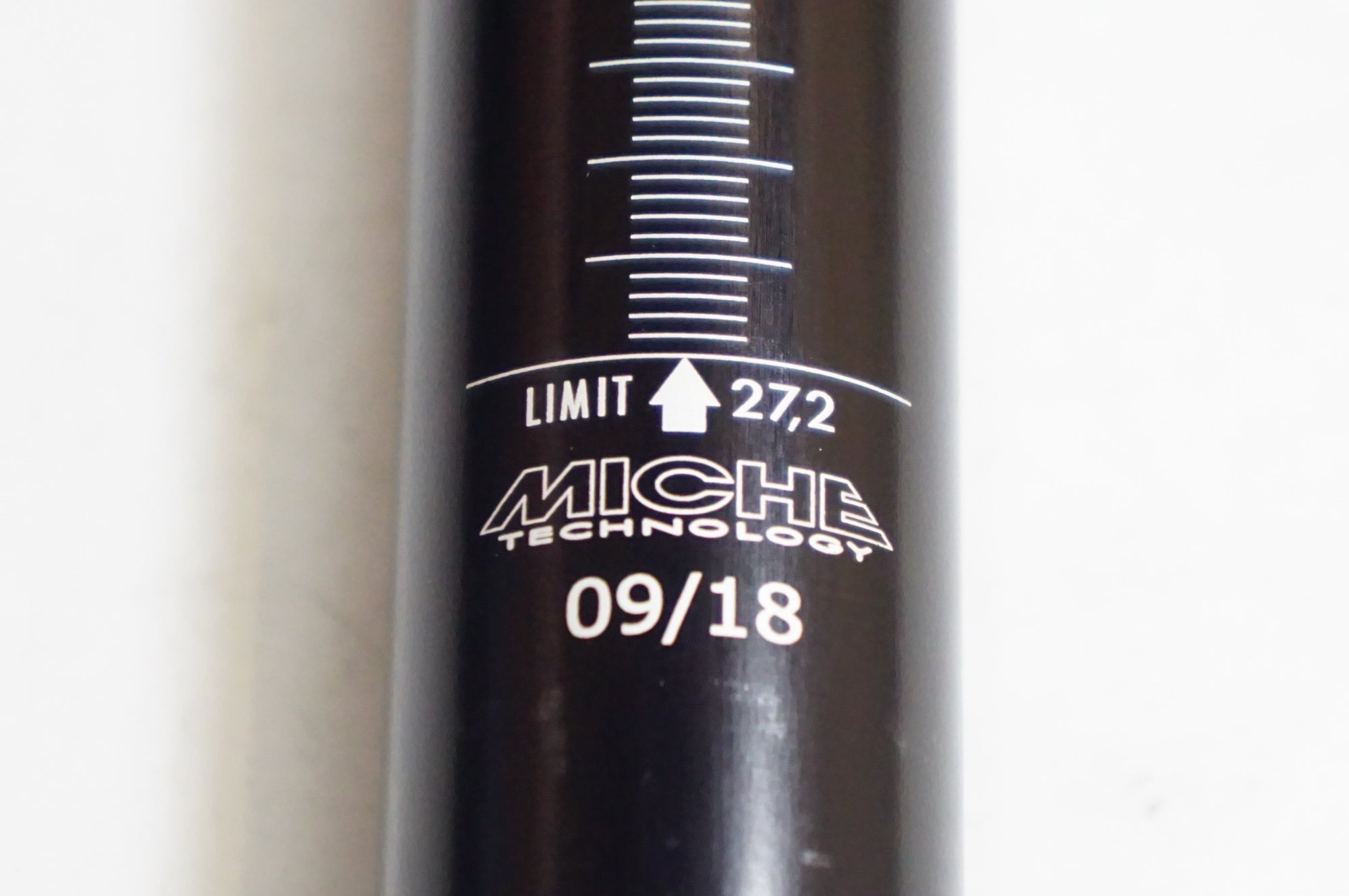 MICHE 「ミケ」 SUPERTYPE φ27.2 250mm シートポスト / 熊谷本店