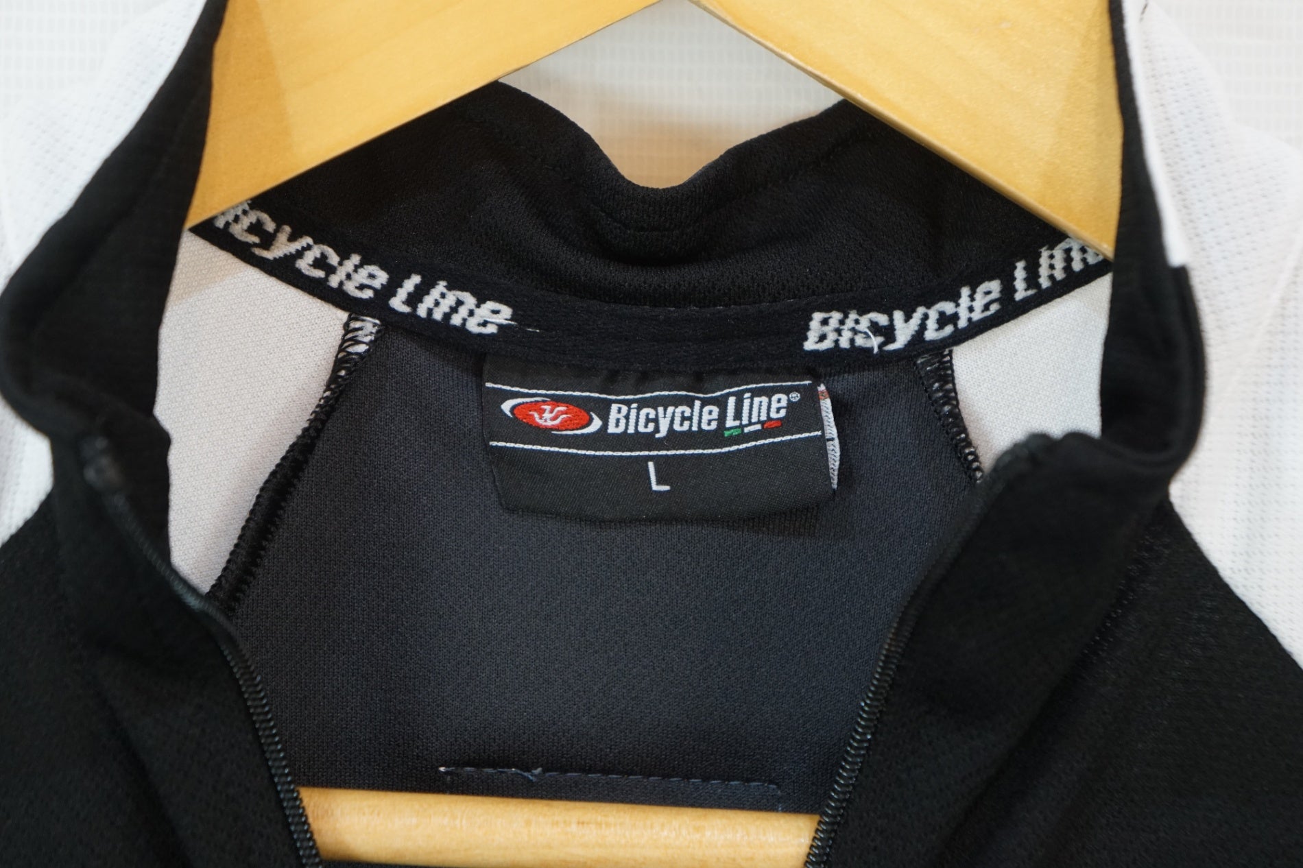 BICYCLE LINE 「バイシクル」 Lサイズ 半袖ジャージ 上下セット / バイチャリ浦和ベース