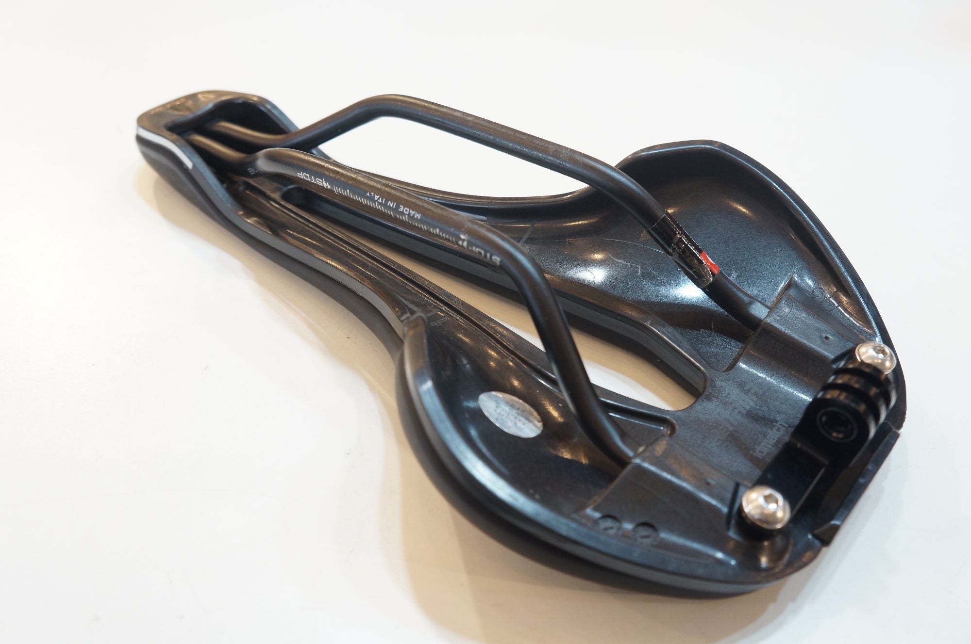 SELLE ITALIA 「セラ イタリア」 FLITE BOOST サドル / バイチャリ浦和