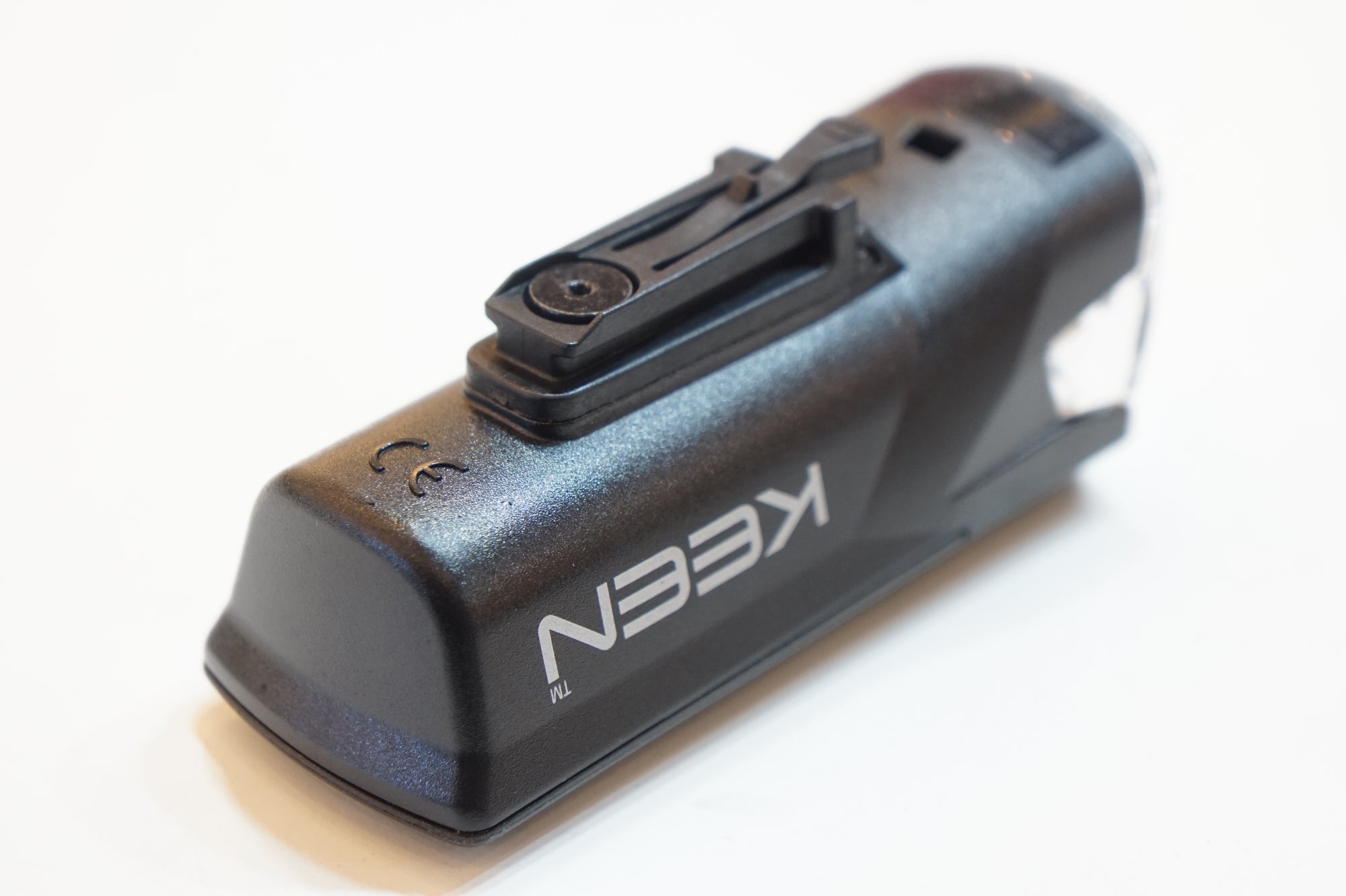 CATEYE 「キャットアイ」 KEEN HL-EL370 フロントライト / バイチャリ浦和ベース