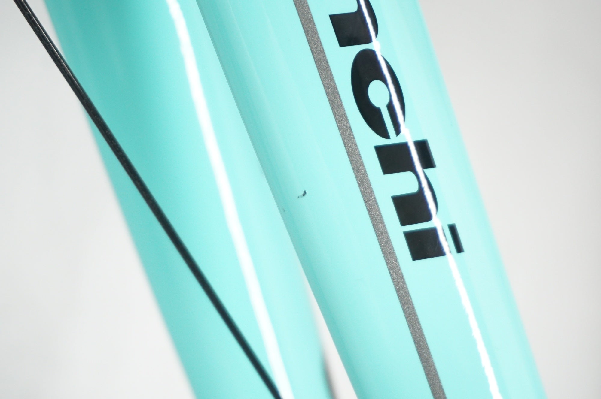 BIANCHI 「ビアンキ」 INTENSO 105 2019年モデル ロードバイク / 阪急塚口店