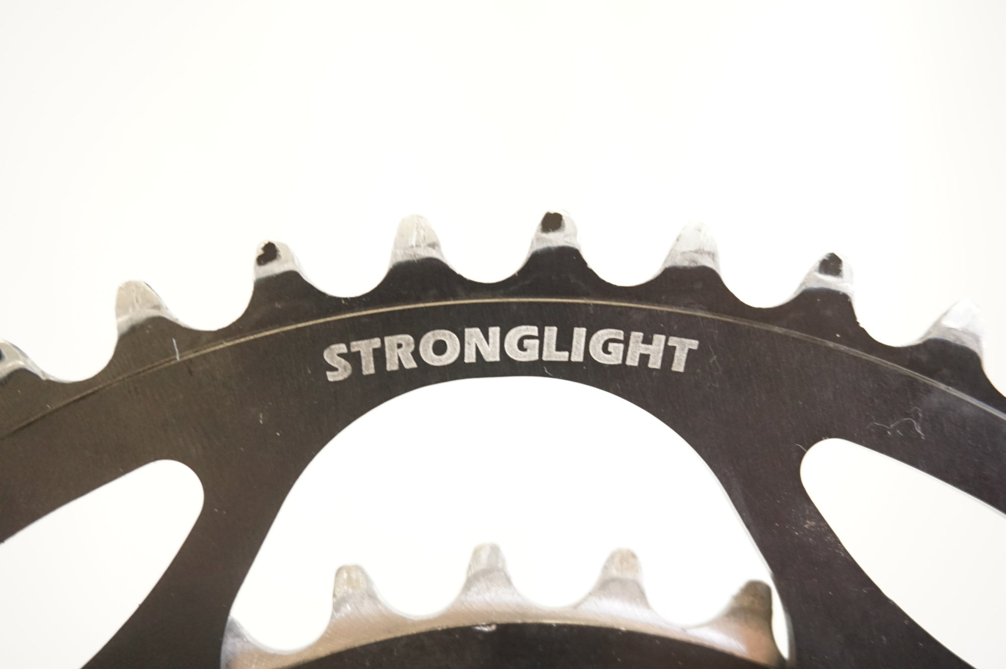 STRONGLIGHT 「ストロングライト」 48-33T チェーンリング / 宇都宮店