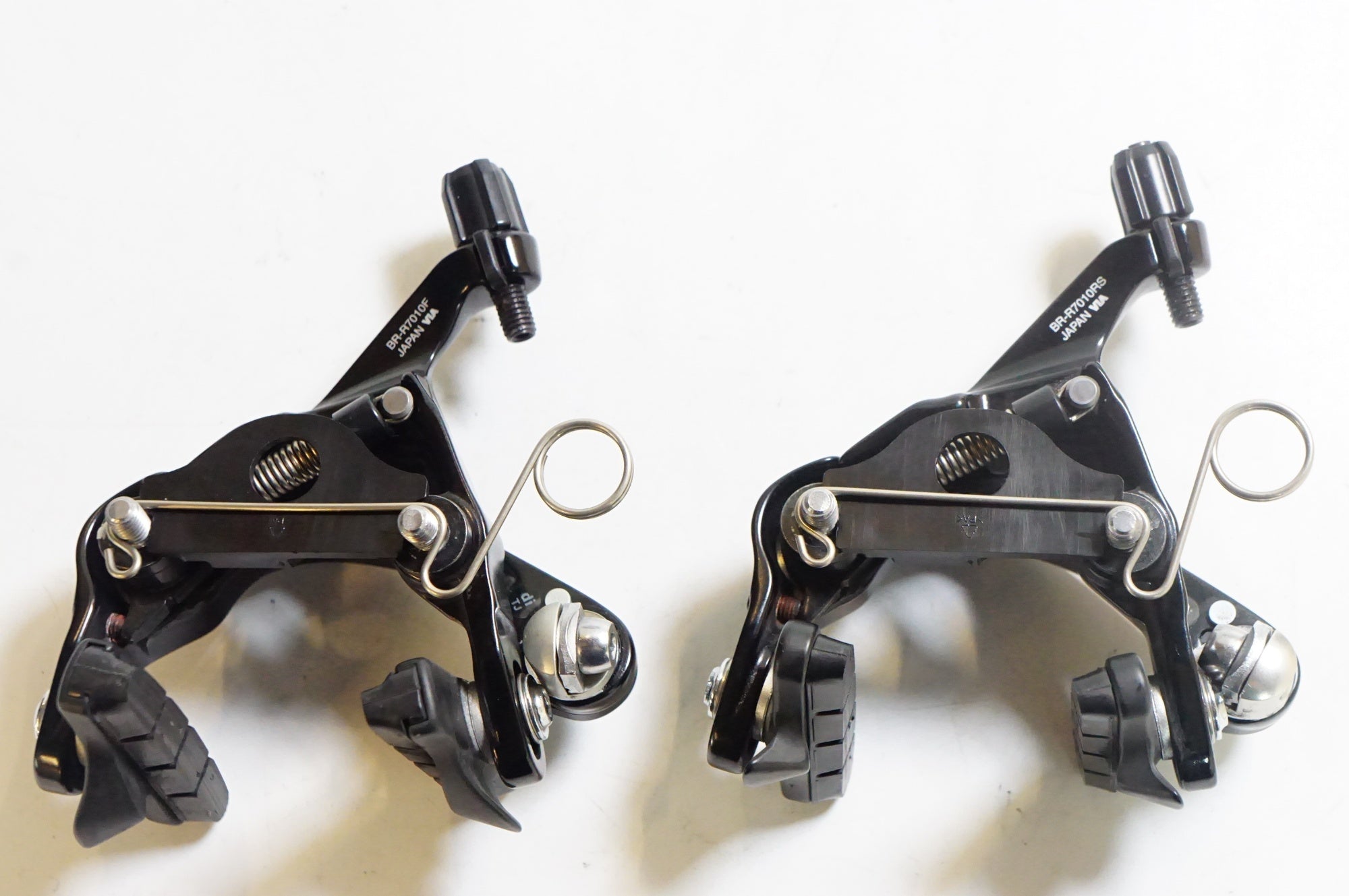 SHIMANO 「シマノ」 105 BR-R7010-F/RS ダイレクトマウント キャリパーブレーキセット / 熊谷本店